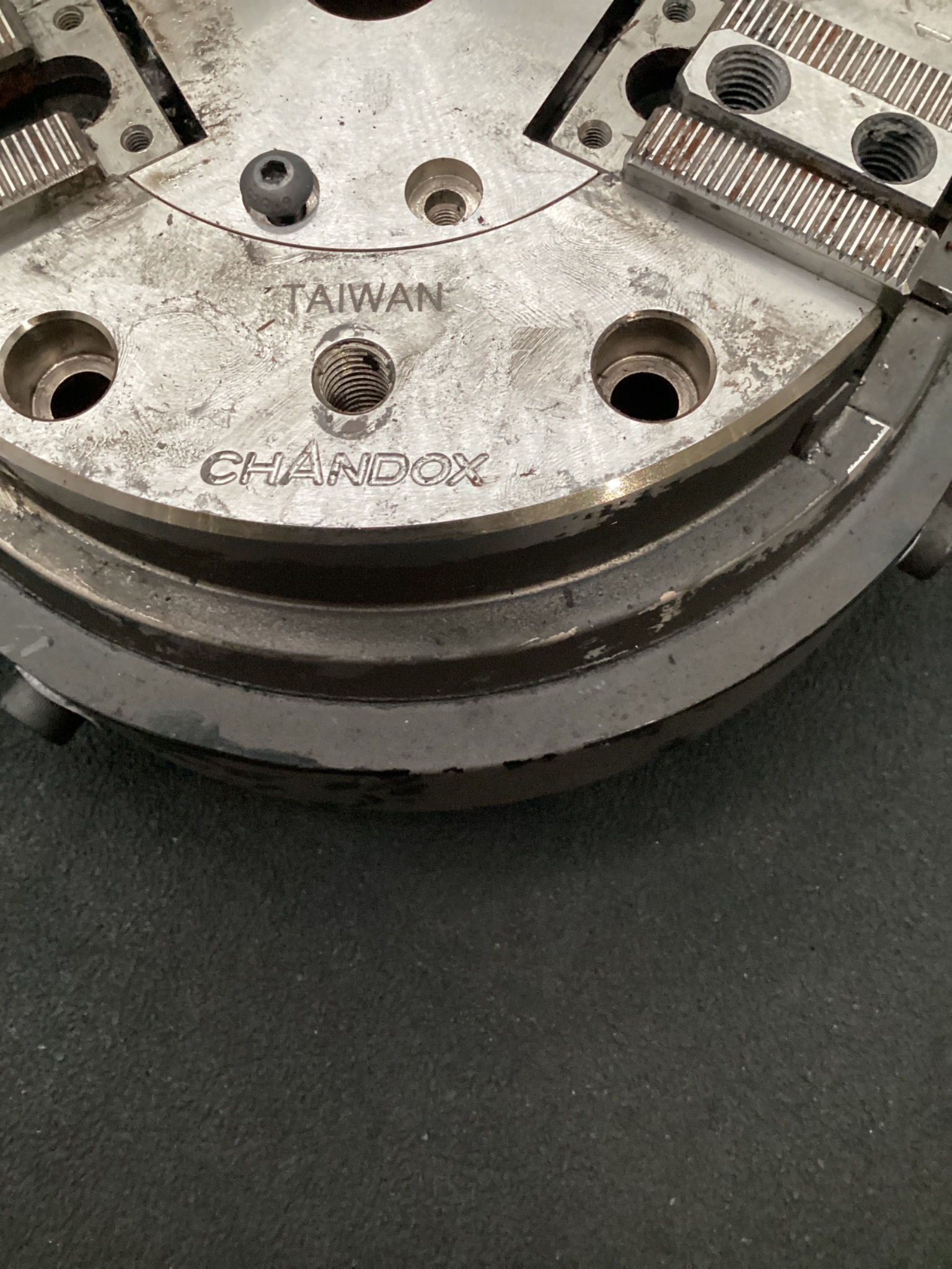 CHANDOX RT-06 ROTARY AIR CHUCK FIXTURE USED 3