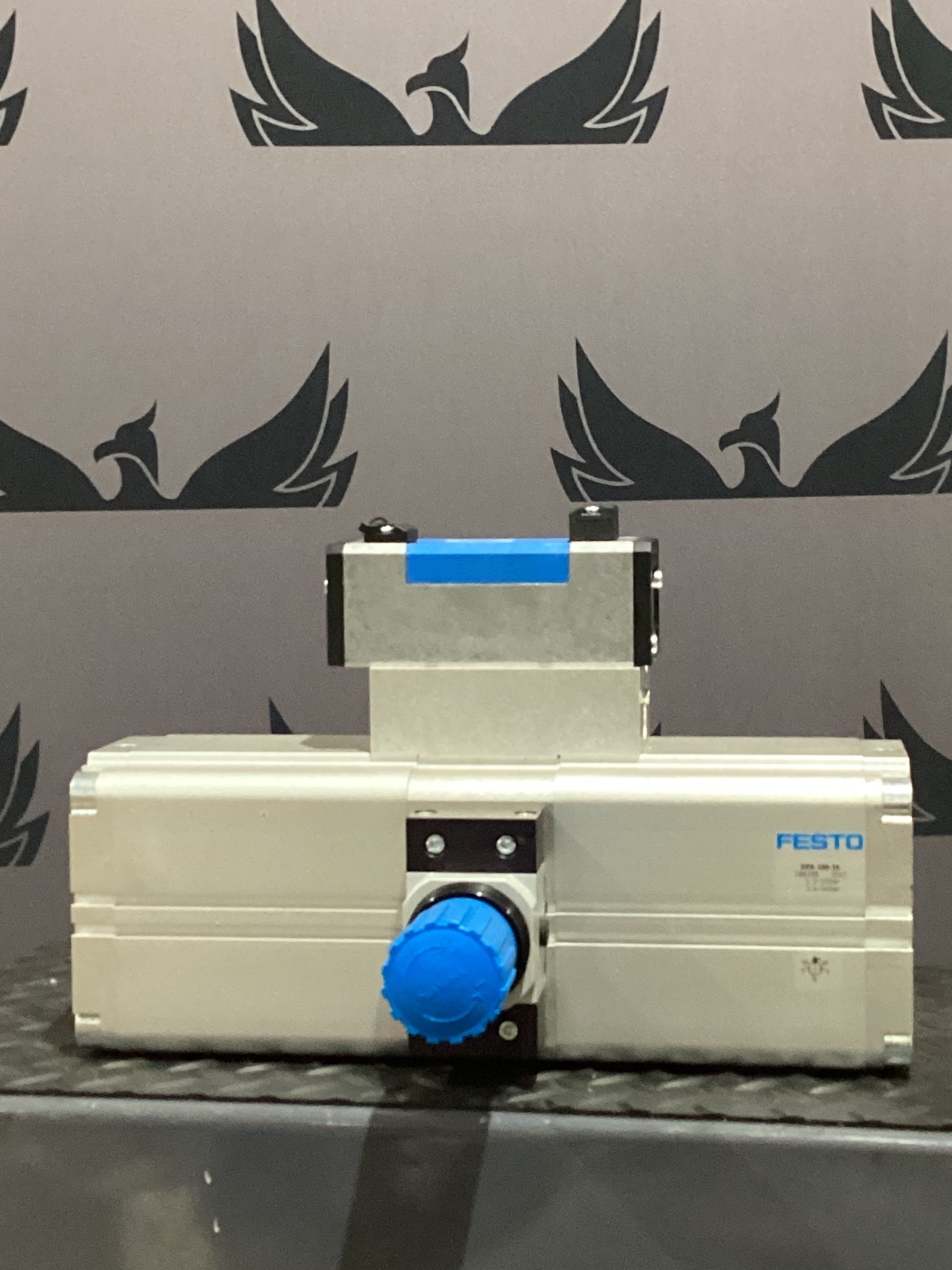 FESTO DPA-100-16 PNEUMATIC PRESSURE BOOSTER USED 0