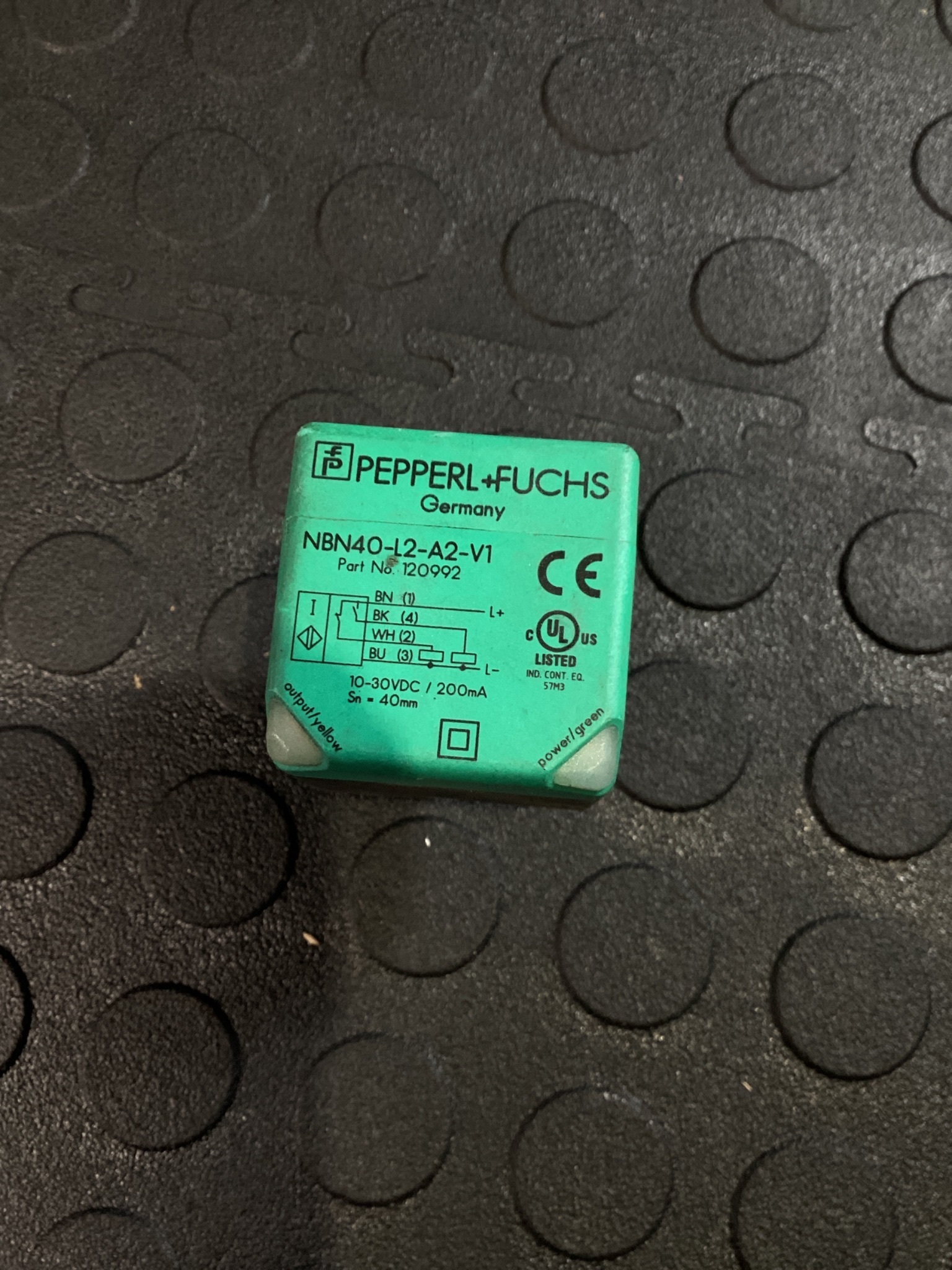 PEPPERL+FUCHS NBN40-L2-A2-V1 Inductive Sensor USED 3