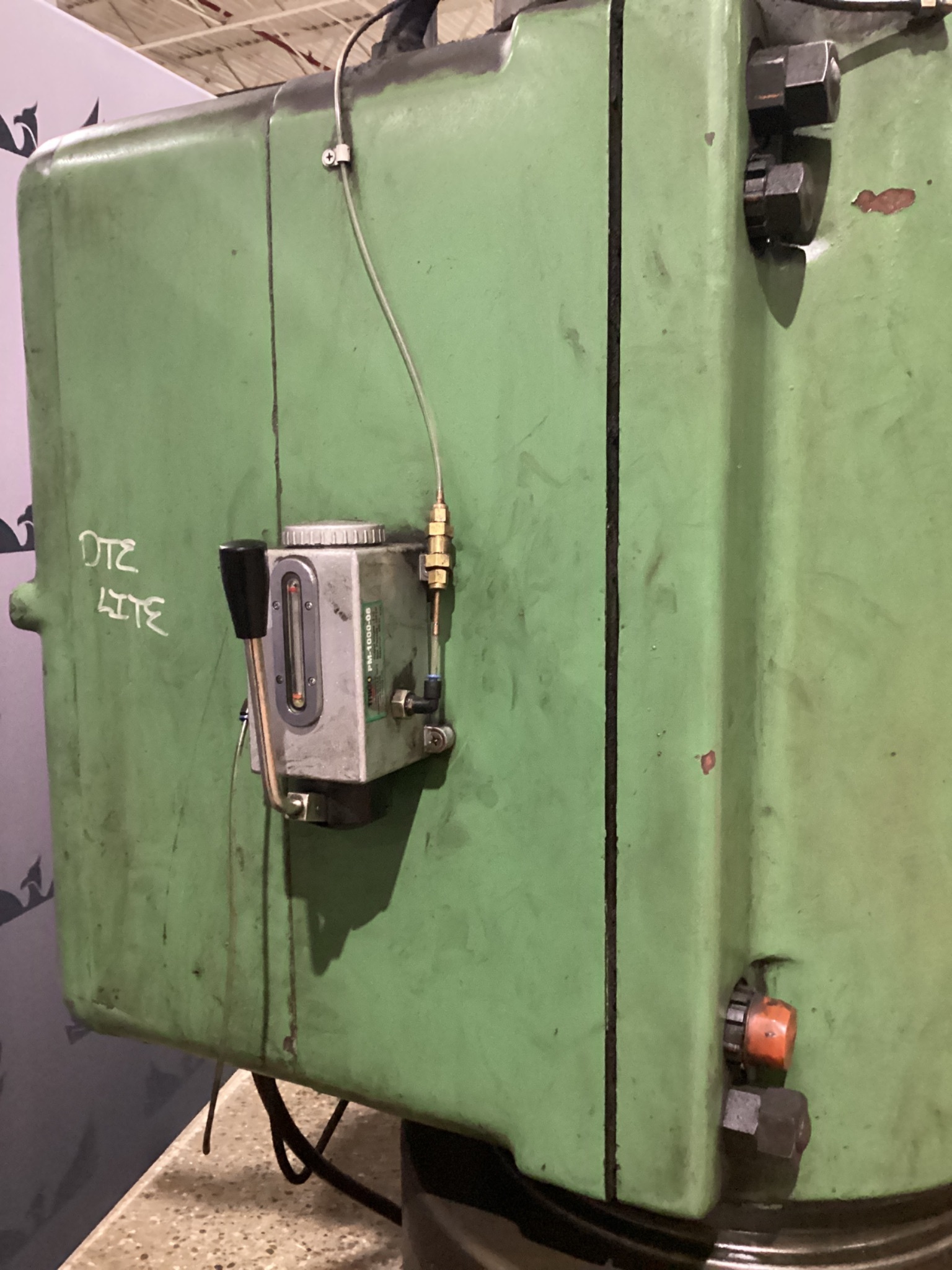OOYA RE3-1600 RADIAL ARM DRILL USED 4
