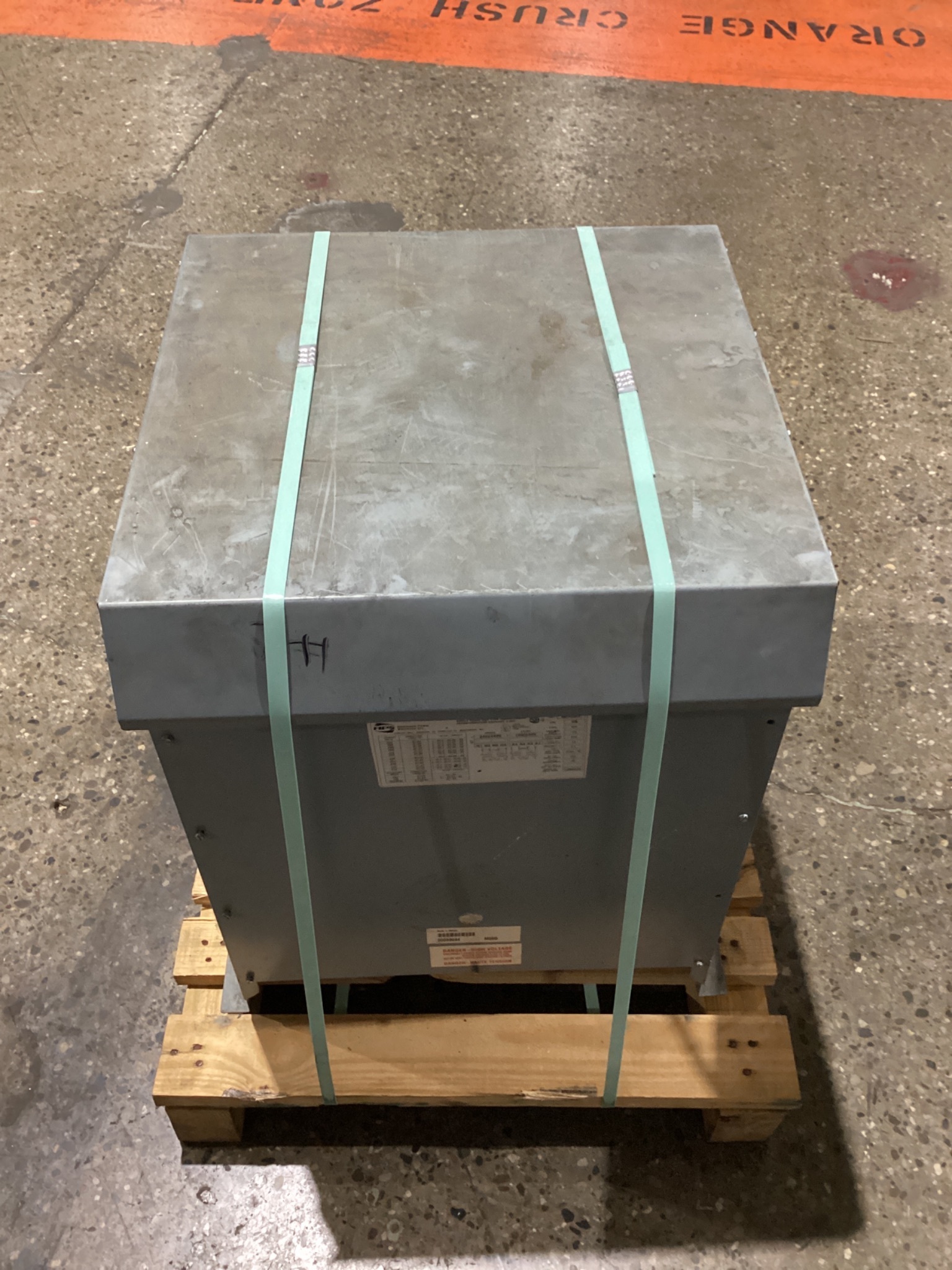 HAMMOND MF025LE 25KVA DISTRIBUTION TRANSFORMER 1PH 240/480V USED 0