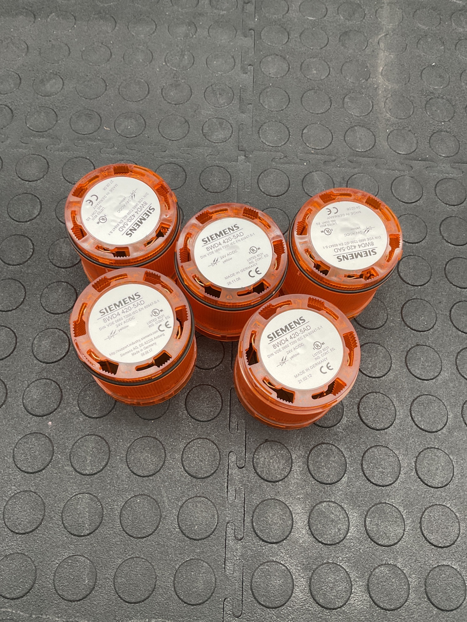 LOT OF 5 SIEMENS 8WD4 420-5AD Amber Stack Light USED 0