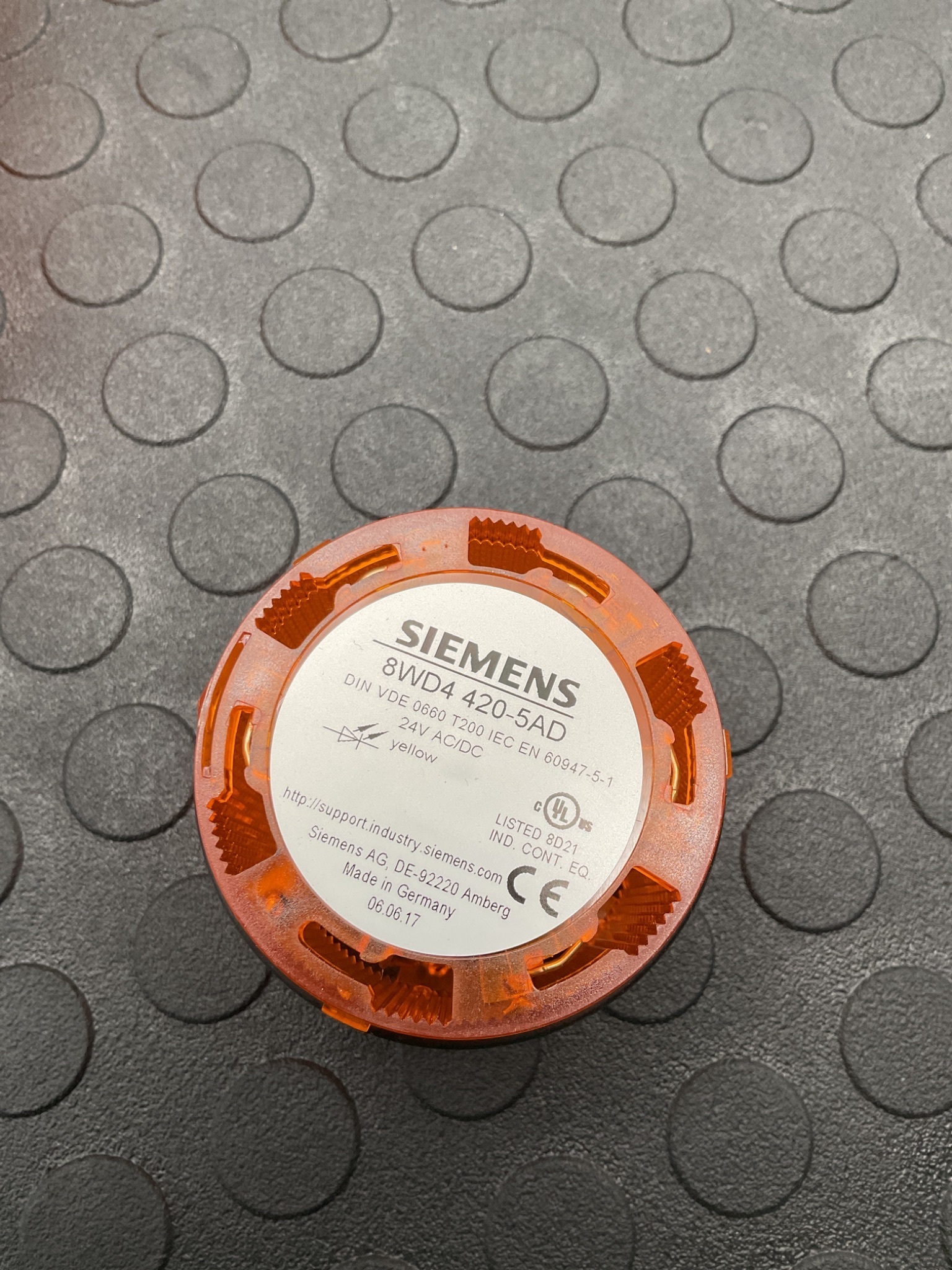 LOT OF 5 SIEMENS 8WD4 420-5AD Amber Stack Light USED 2