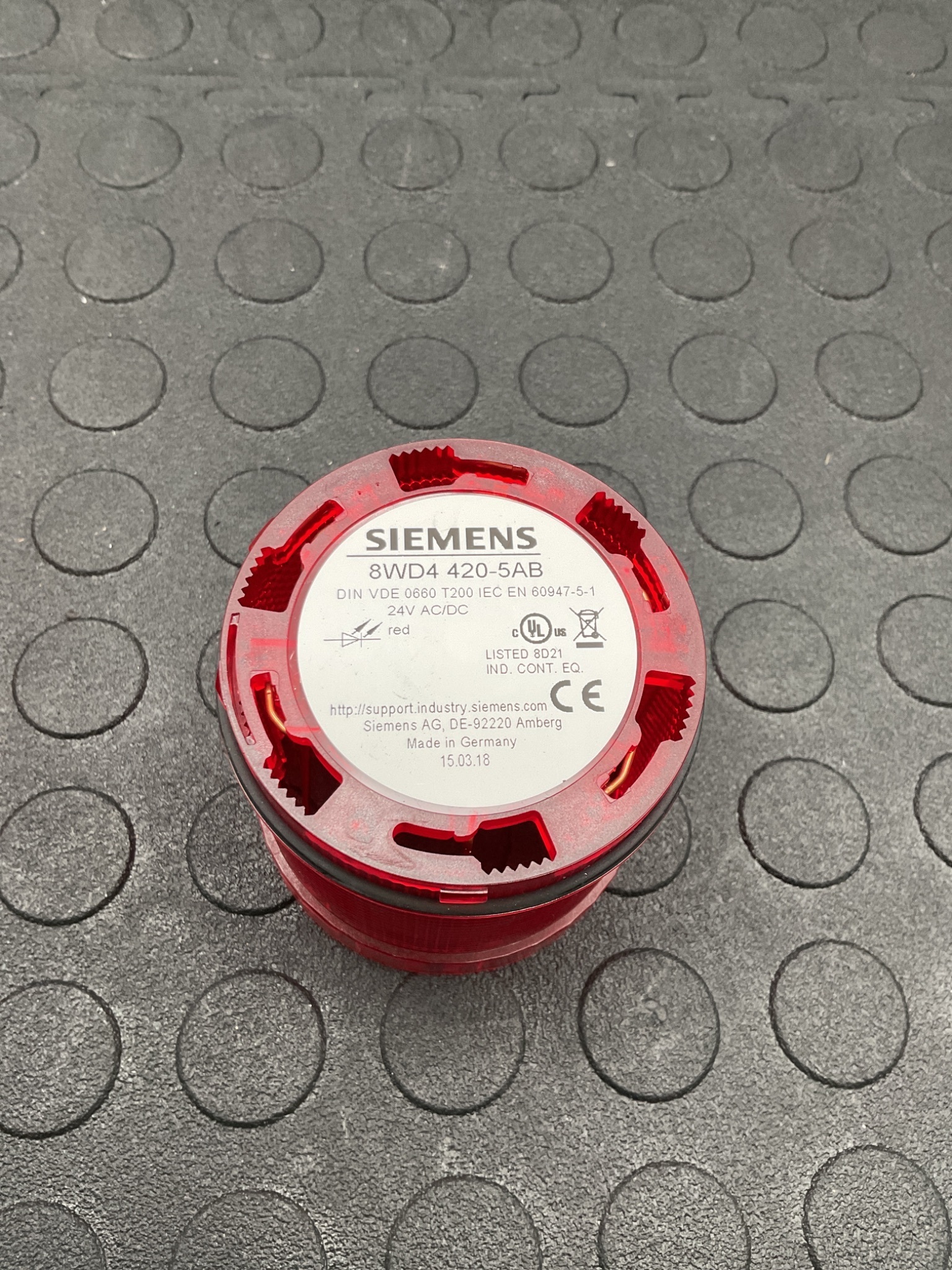 SIEMENS 8WD4 420-5AB Red LED Stack Light USED 1