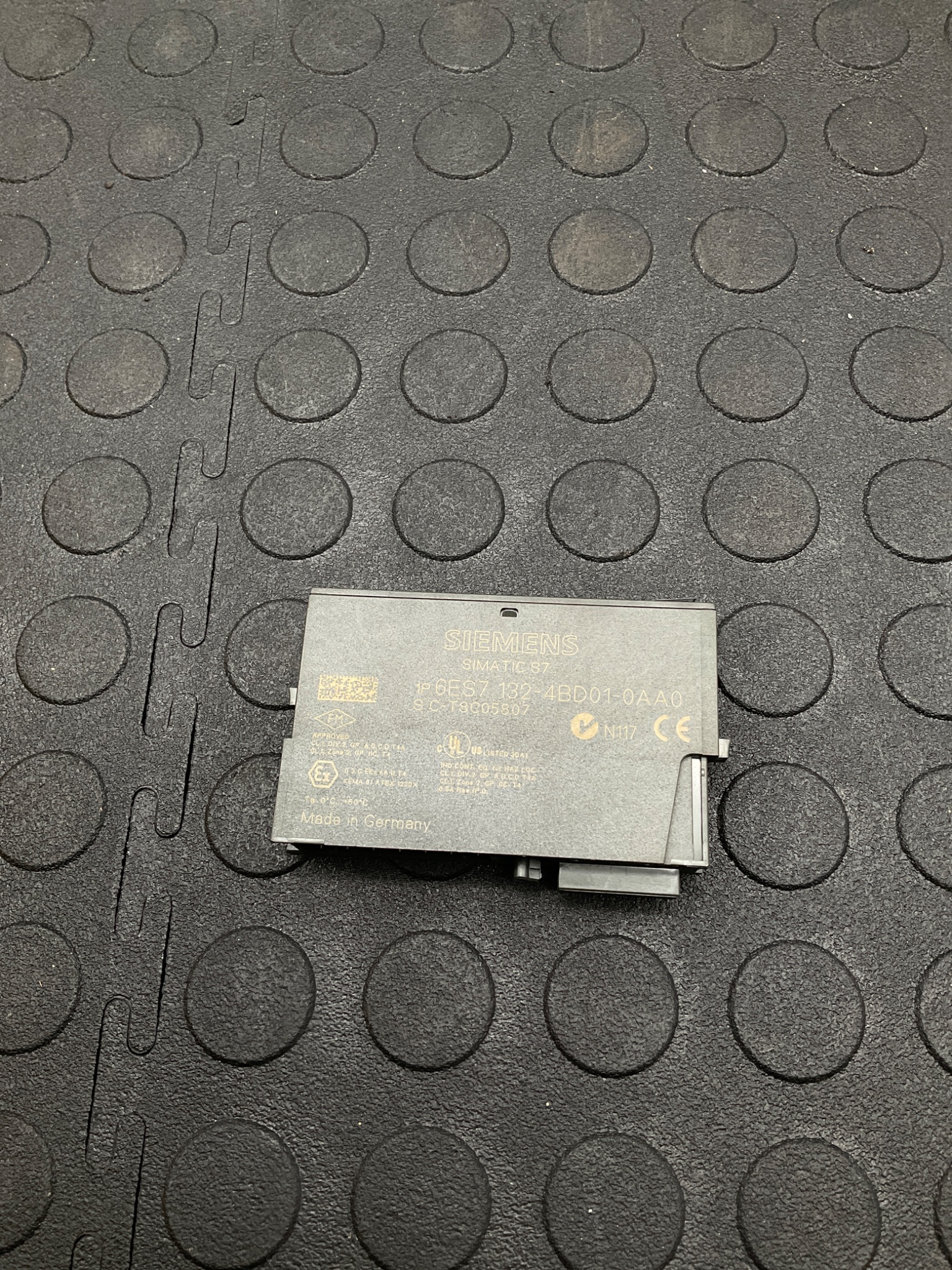 SIEMENS 6ES7 132-4BD01-0AA0 Simatic S7 Digital Output Module USED 4