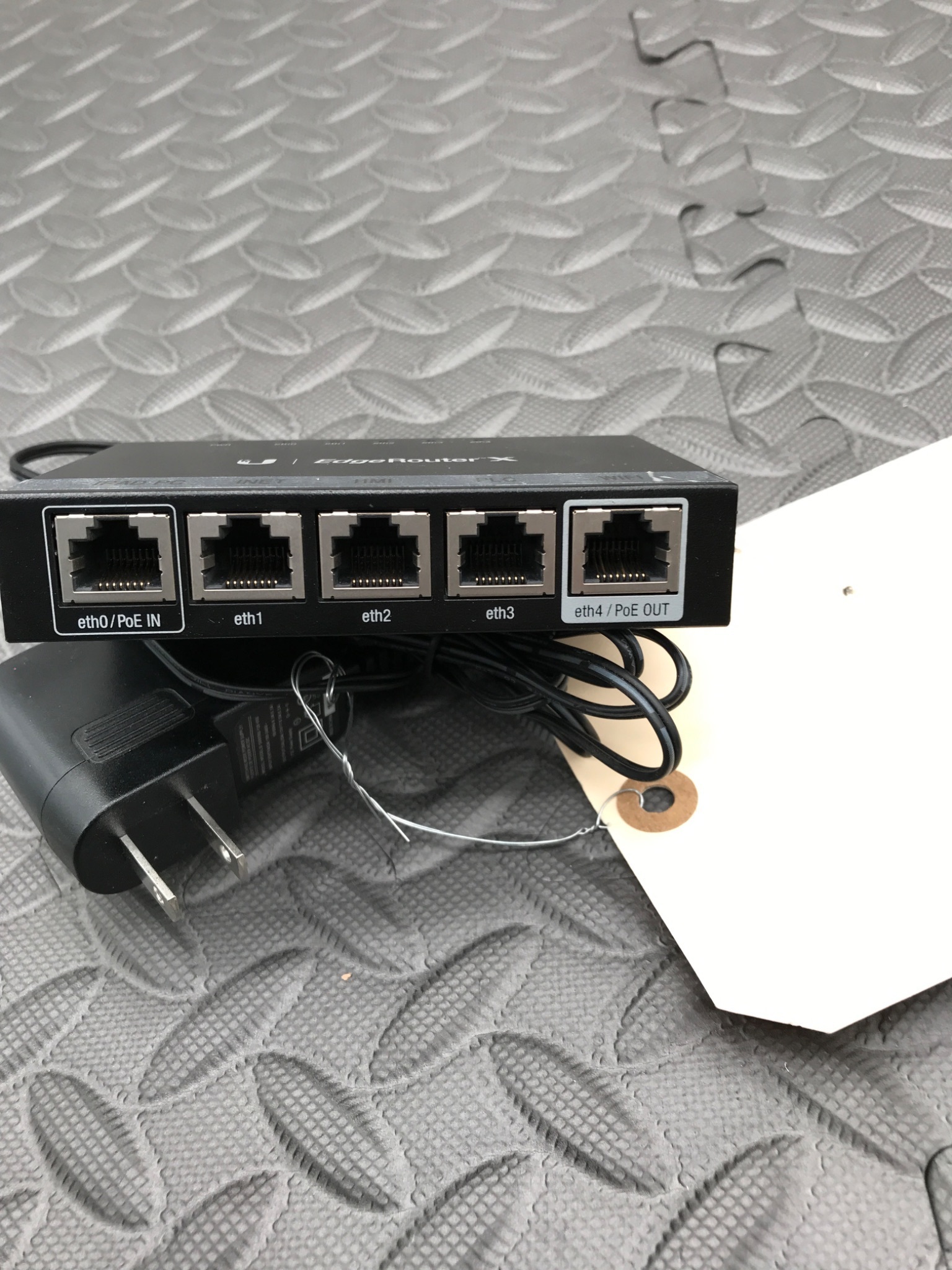 UBIQUITI ER‑X EdgeRouter X 5‑Port Gigabit Router USED 4
