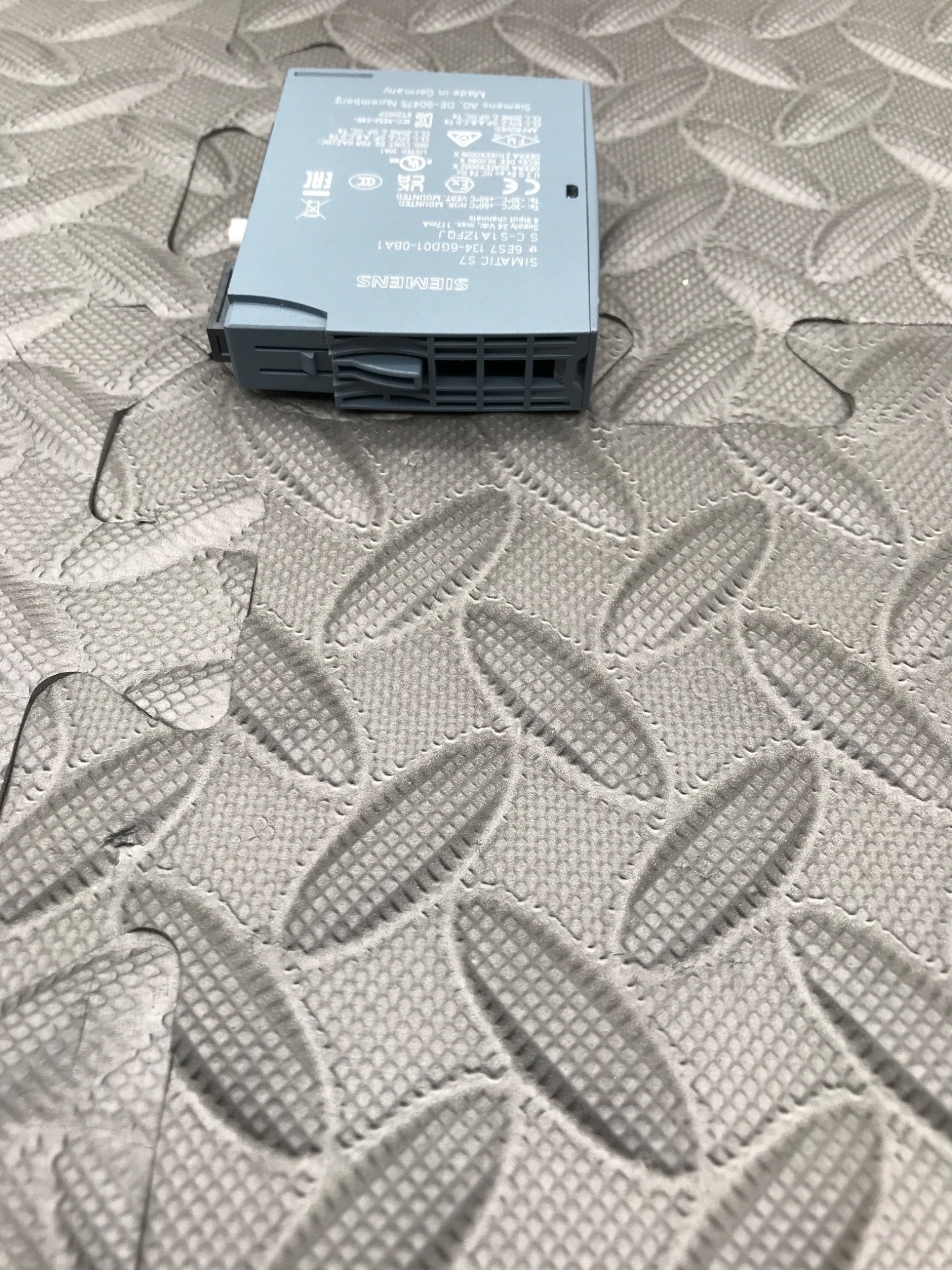 SIEMENS 6ES7 134-6GD01-0BA1 AI 4‑Channel Analog Input Module USED 3