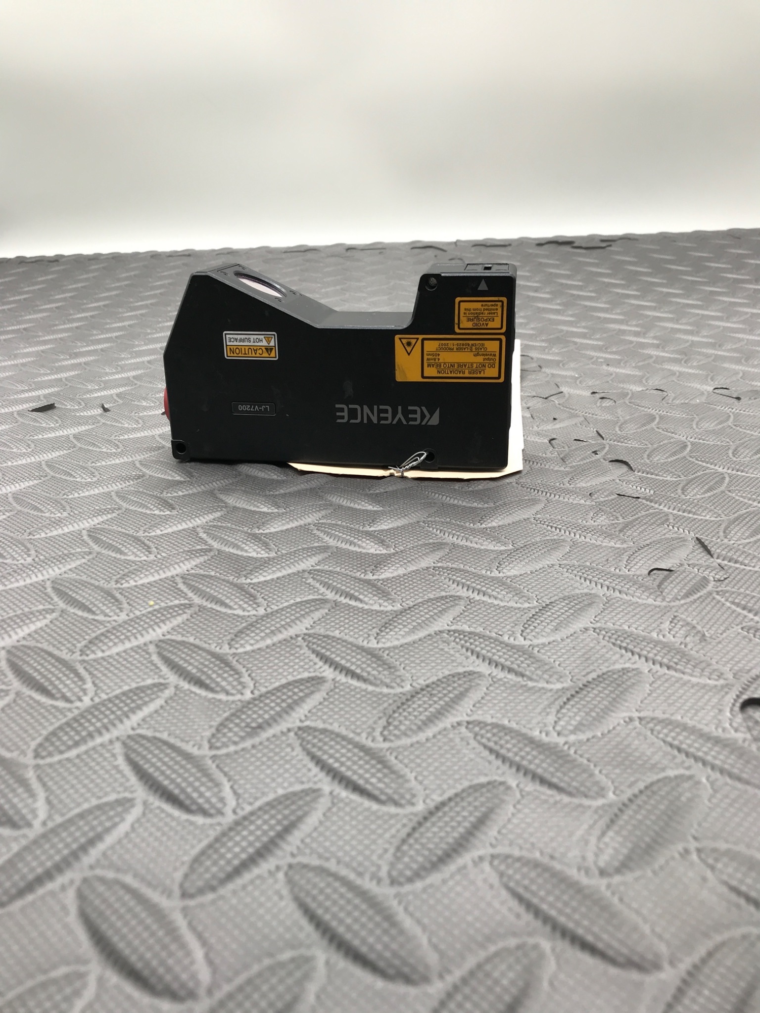 KEYENCE LJ‑V7200 2D Laser Profiler Sensor Head USED 1