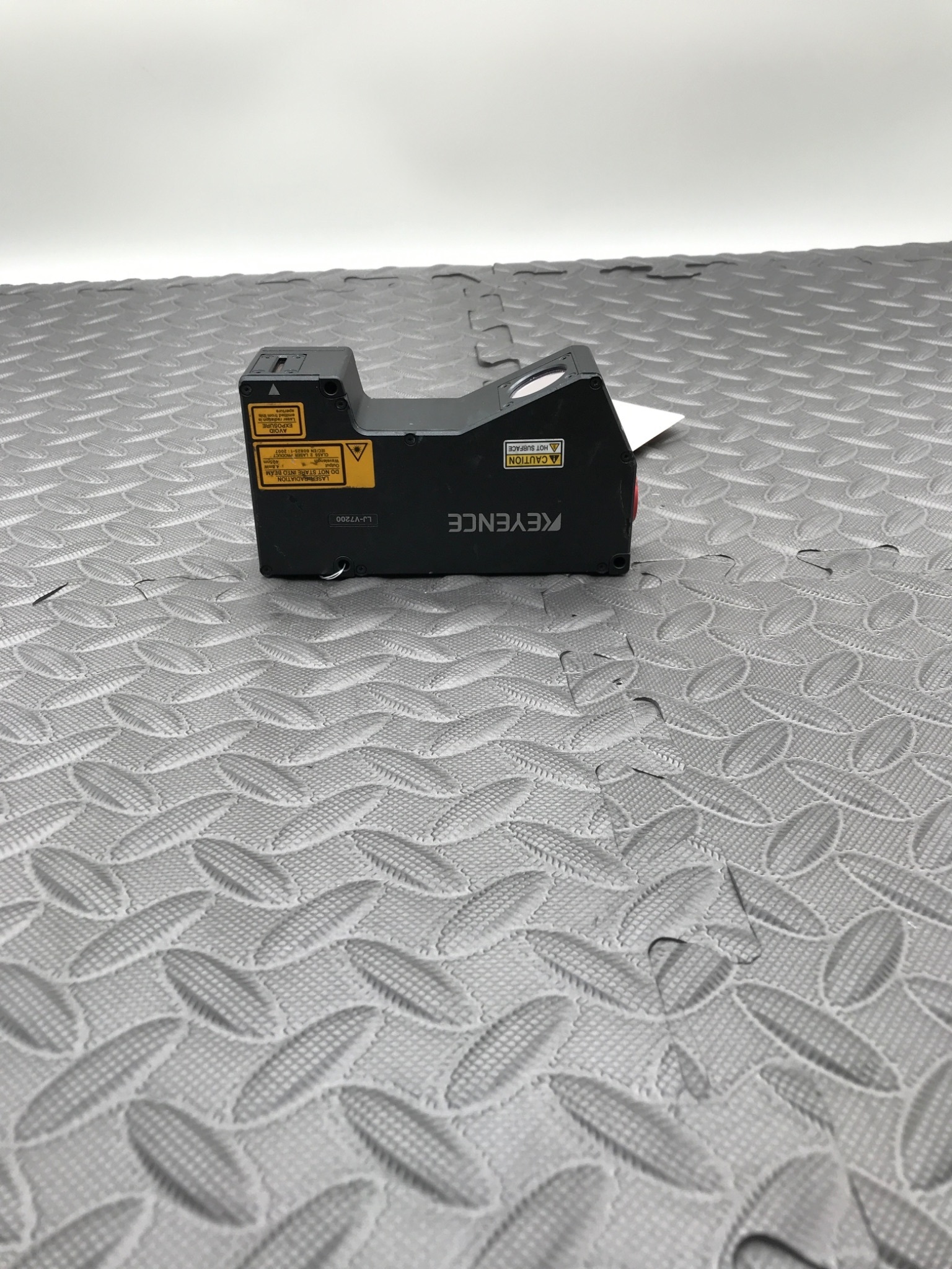 KEYENCE LJ‑V7200 2D Laser Profiler Sensor Head USED 3