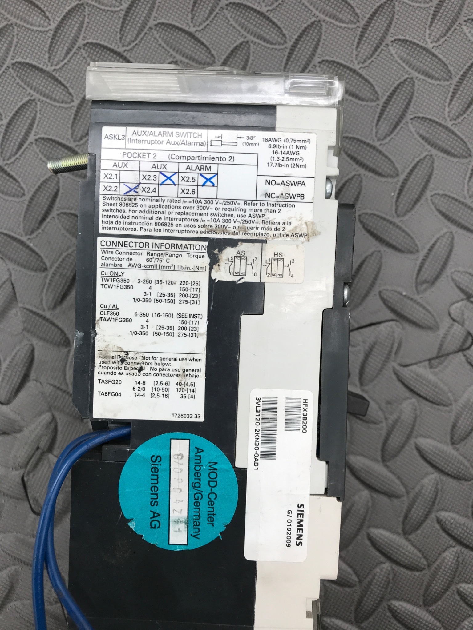 SIEMENS HFX3B200 3-Pole 200A Molded Case Circuit Breaker USED 4