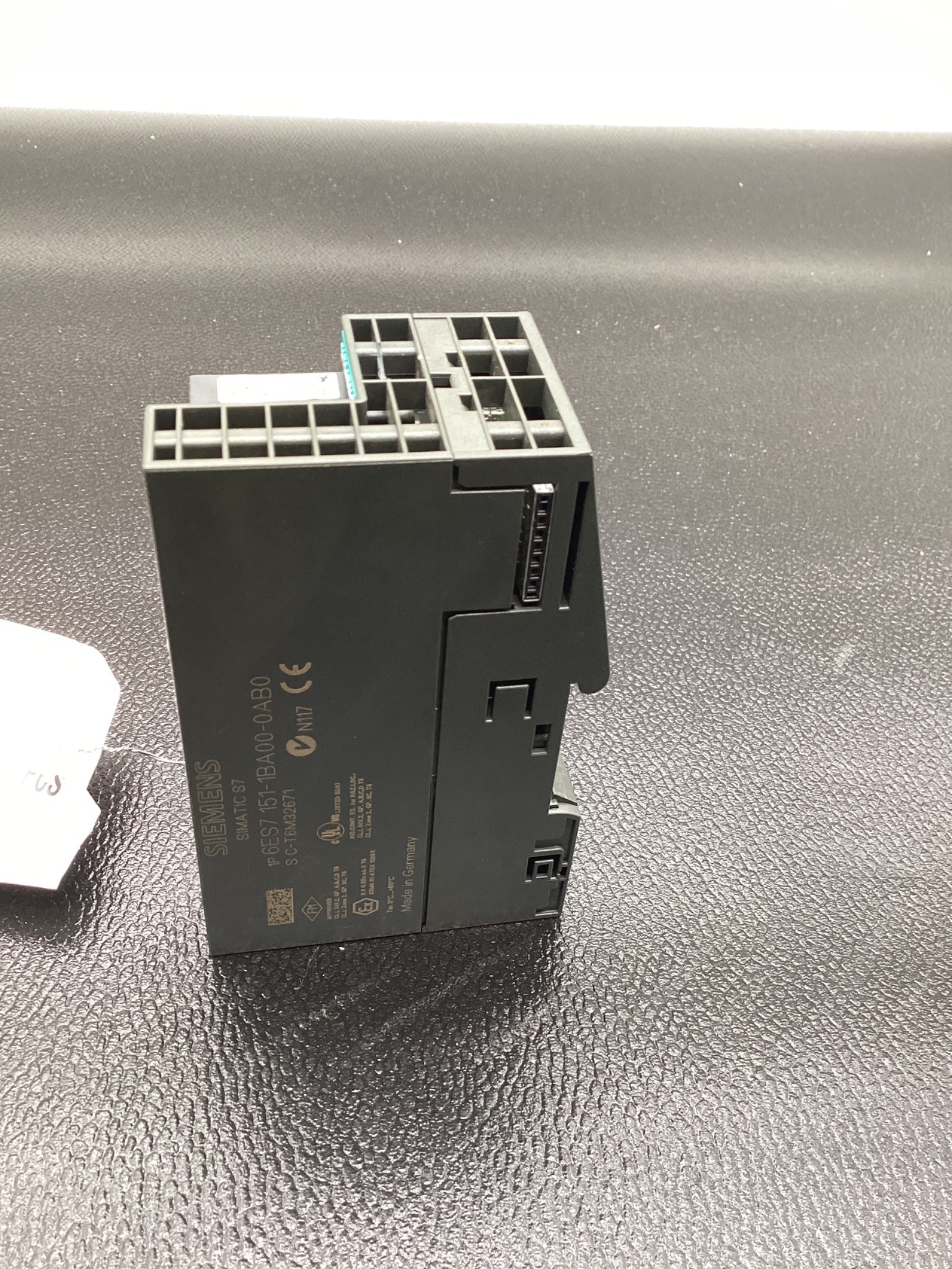SIEMENS 6ES7 151-1BA00-0AB0 Interface Module IM151-1 HF for ET200S USED 1