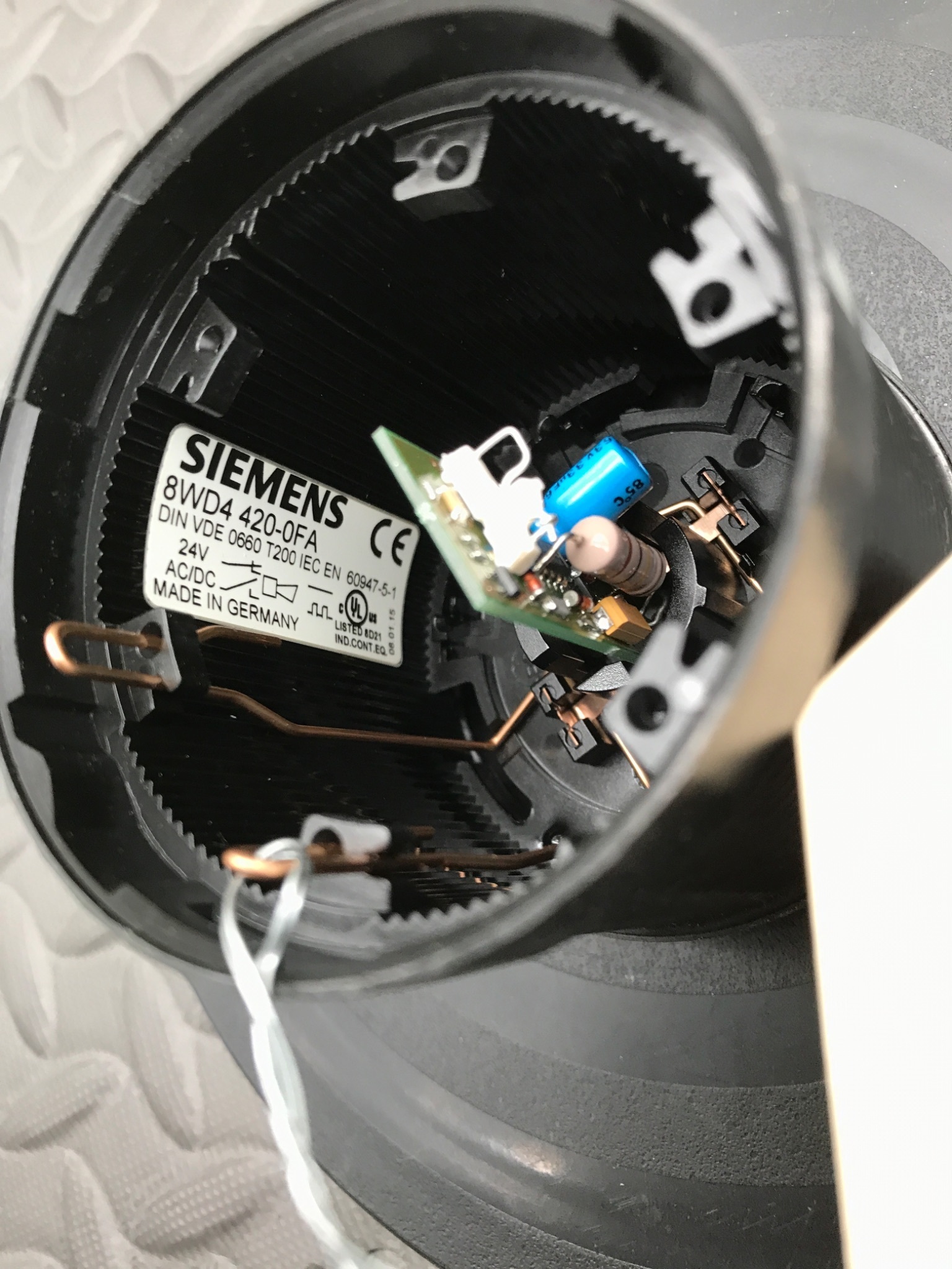 SIEMENS 8WD4 420‑0FA 70 mm Buzzer Sound Element USED 4