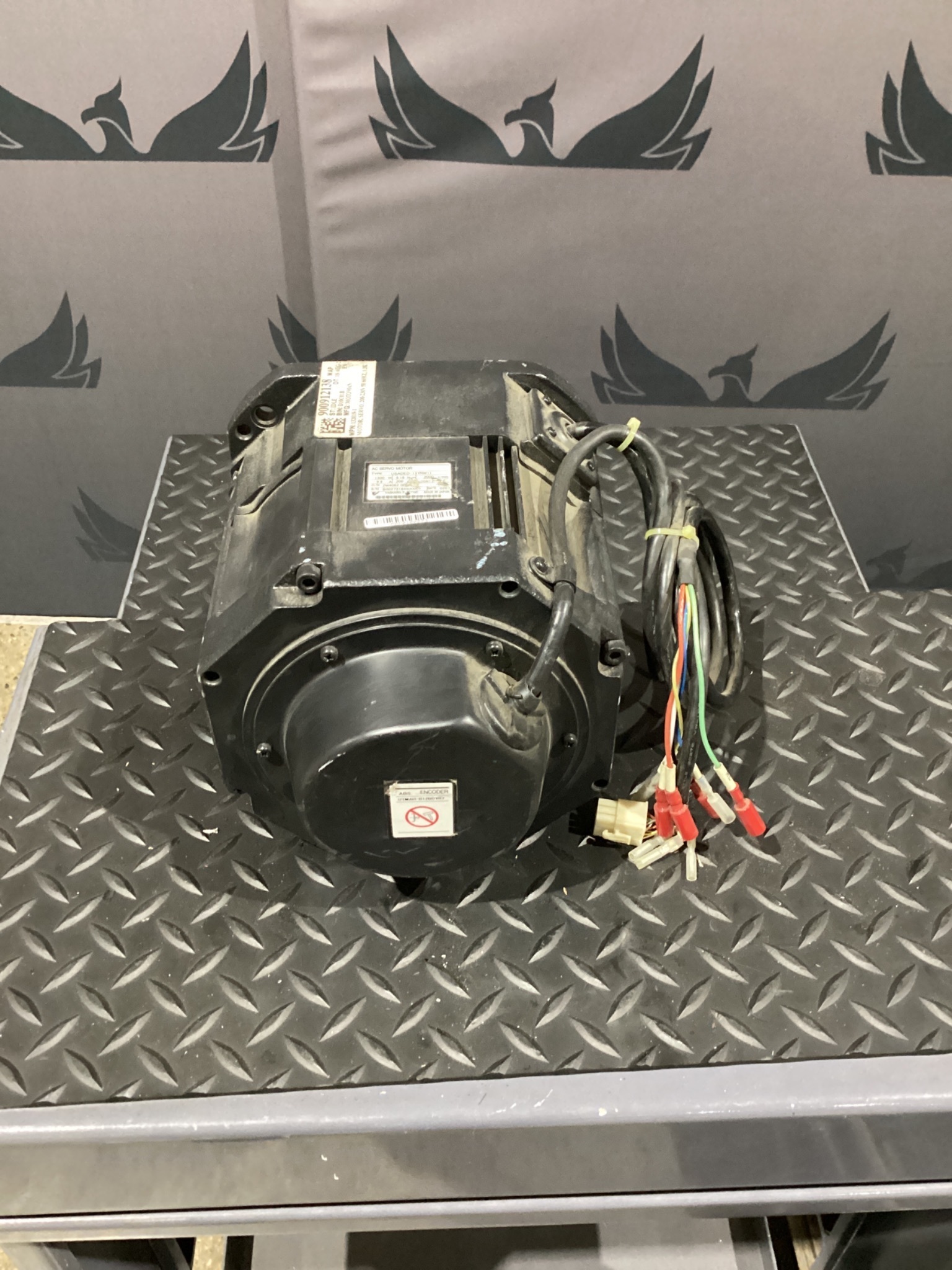 YASKAWA USADED‑13YRW11 1.3 kW AC Servo Motor 2000 RPM USED 2