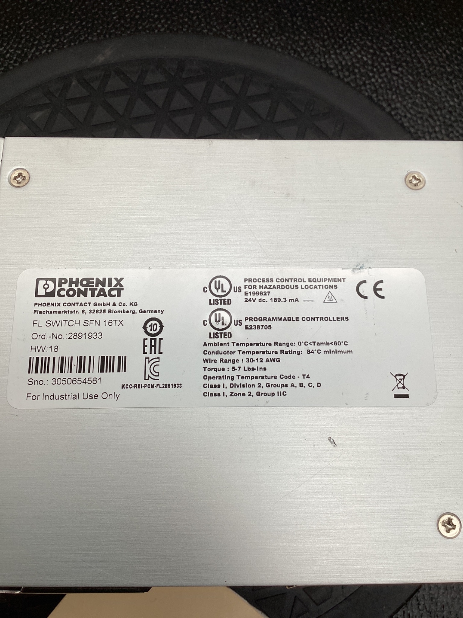 PHOENIX CONTACT FL SWITCH SFN 16TX Ethernet Switch 2891933 USED 4