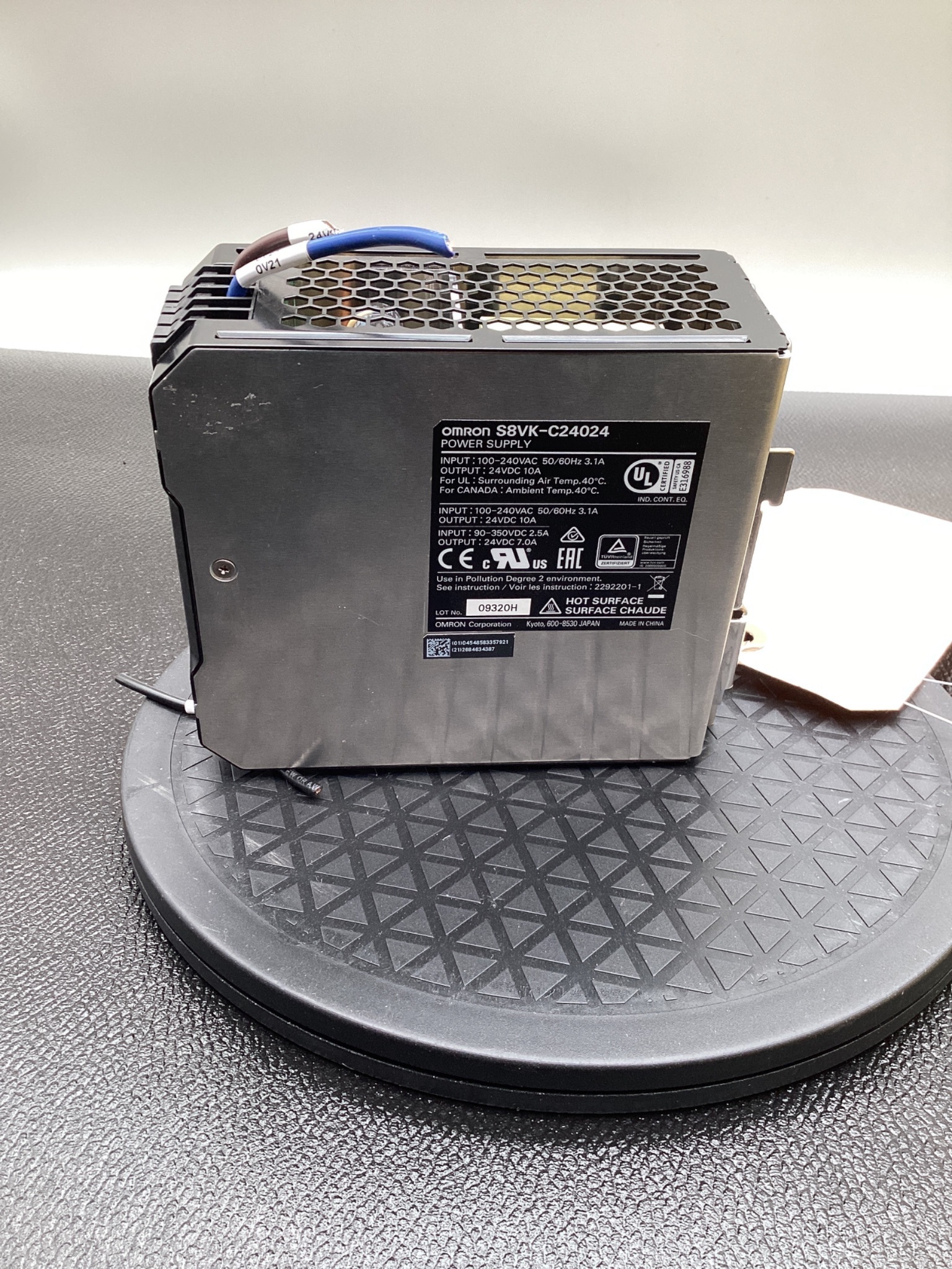 OMRON S8VK-C24024 DIN Rail Power Supply USED 1