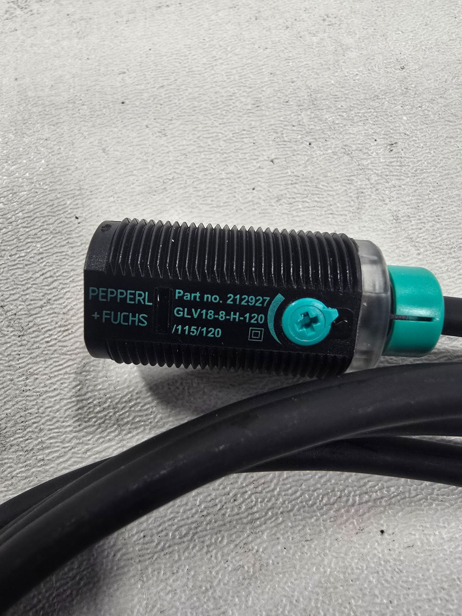 PEPPERL FUCHS GLV18-8-H-120/115/120 NEW 4
