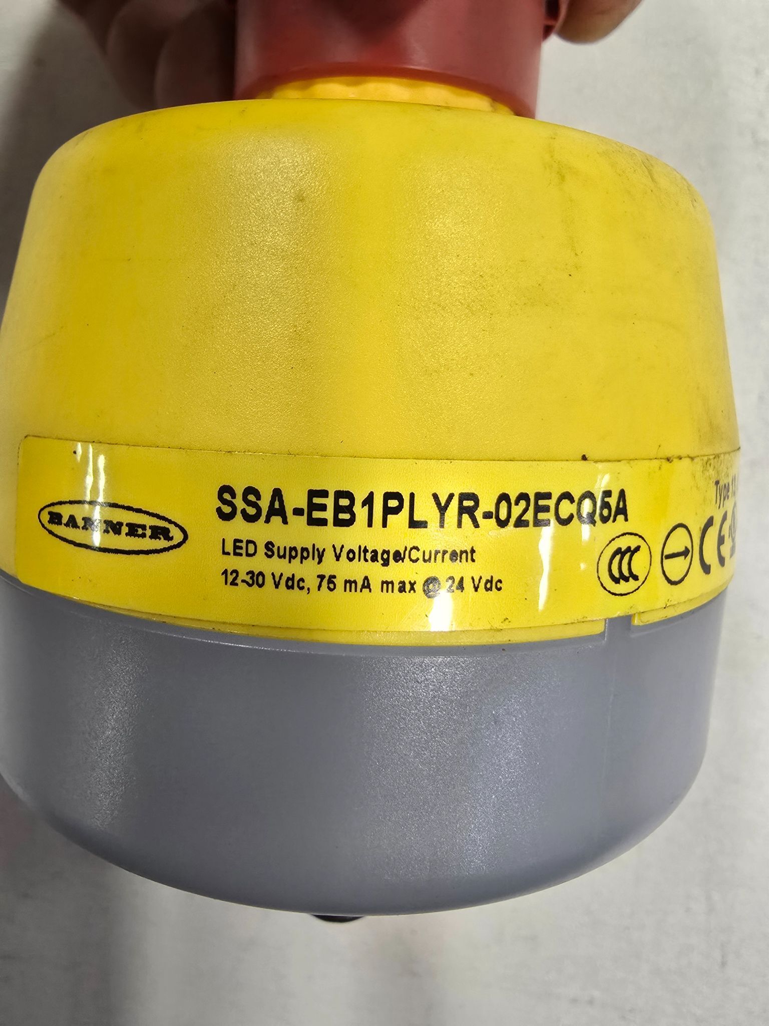 BANNER SSA-EB1PLYR-02ECQ5A SAFETY STOP SWITCH USED 1