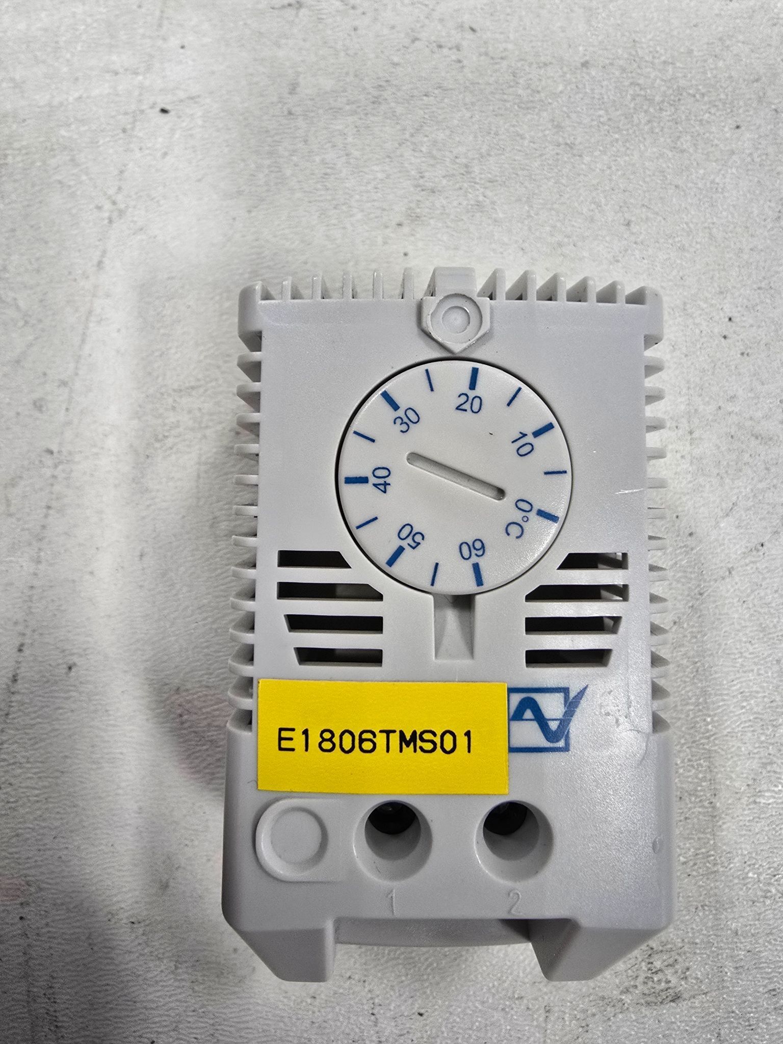 PFANNENBERG FLZ530 THERMOSTAT USED 1