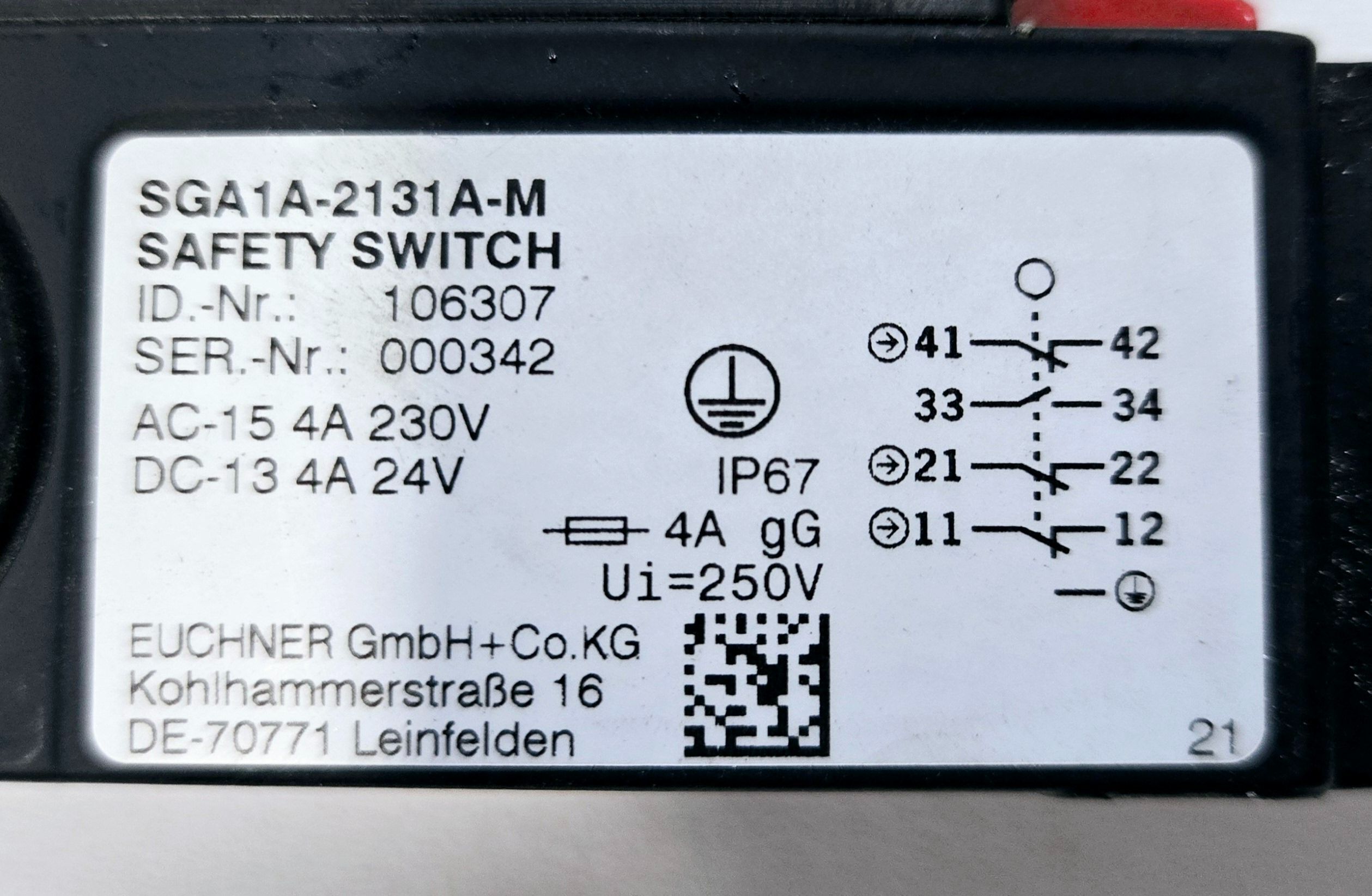 EUCHNER SGA1A-2131A-M SAFETY SWITCH USED 2