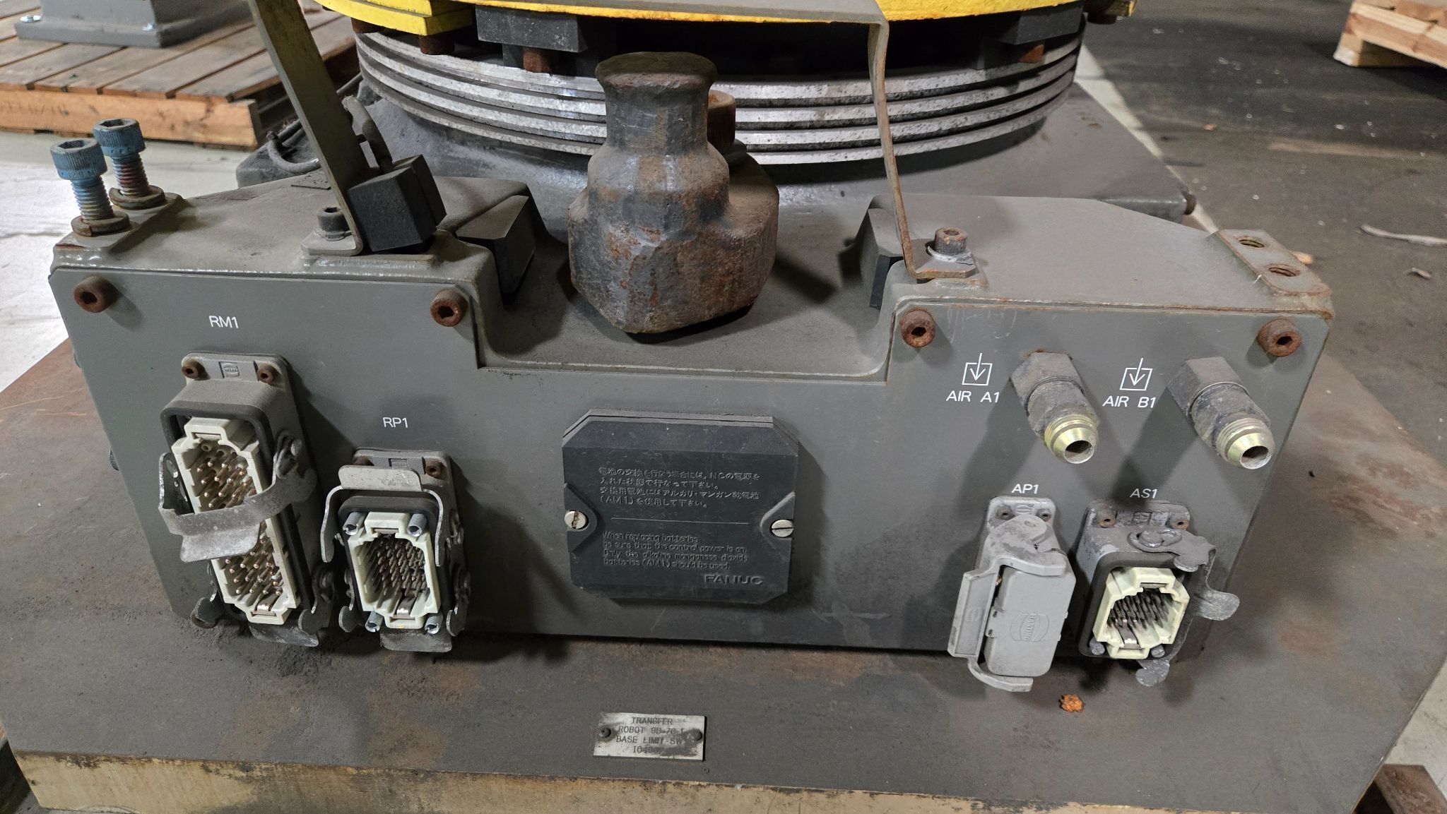 FANUC R-2000iA/200F Robot Arm USED AS-IS 5