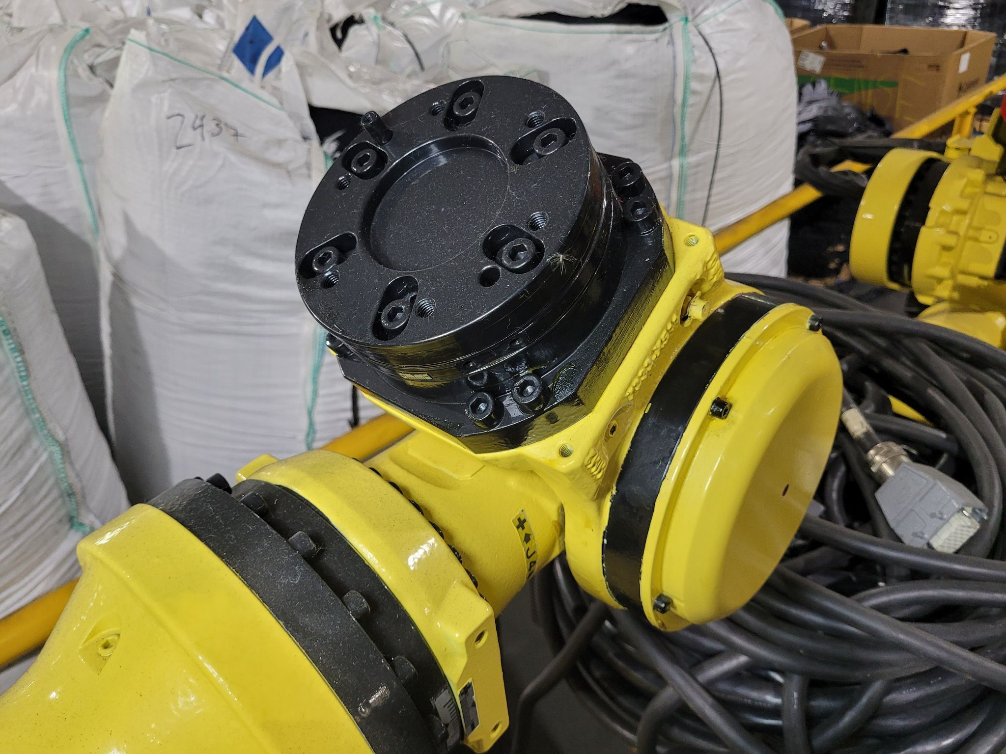 FANUC R-2000iC/210F w/ R-30iB Controls REFURBISHED NO PENDANT OR CABLE 4