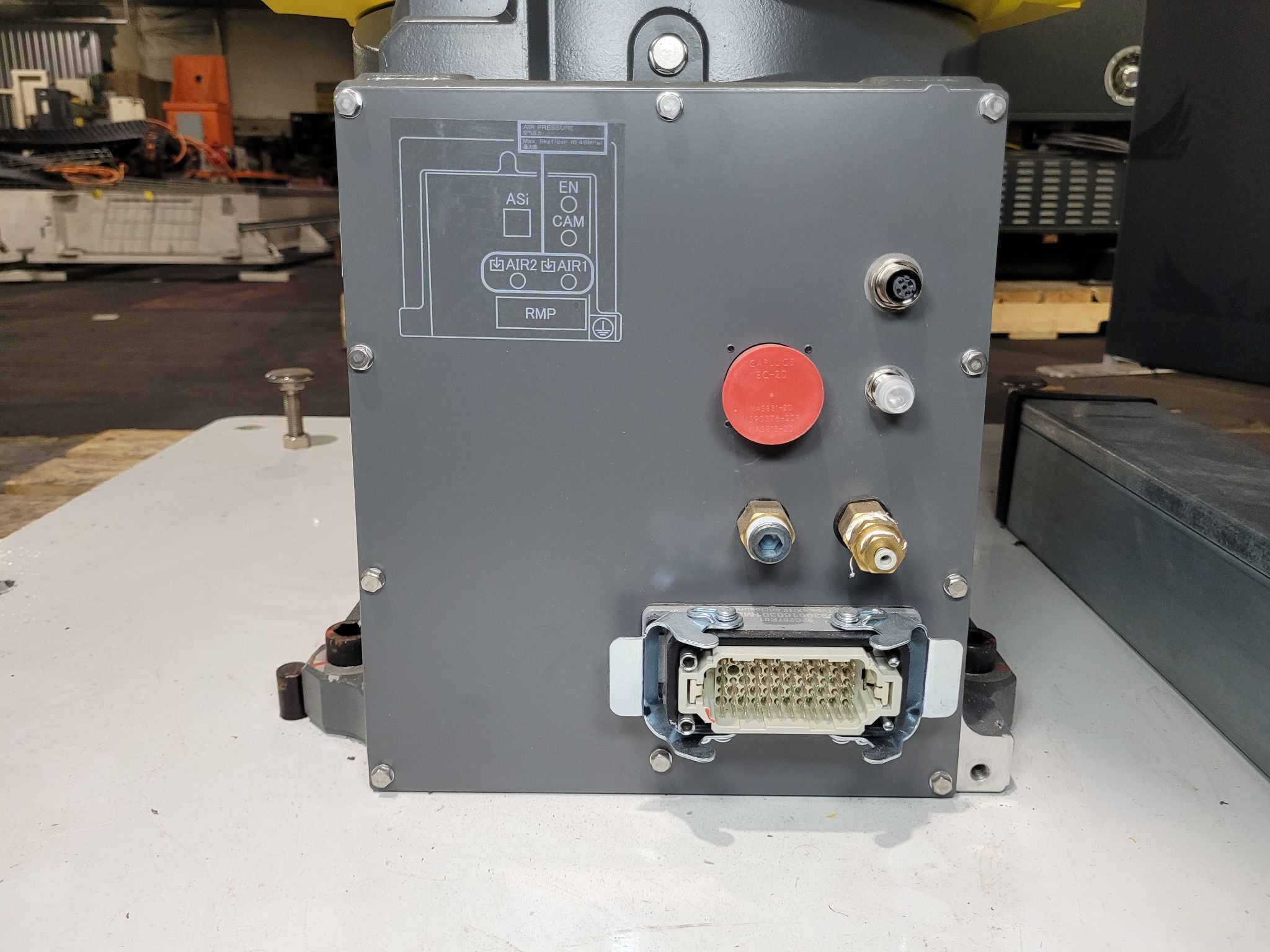 FANUC M-20iB/25 Robot w/ R-30iB PLUS Controls USED 4