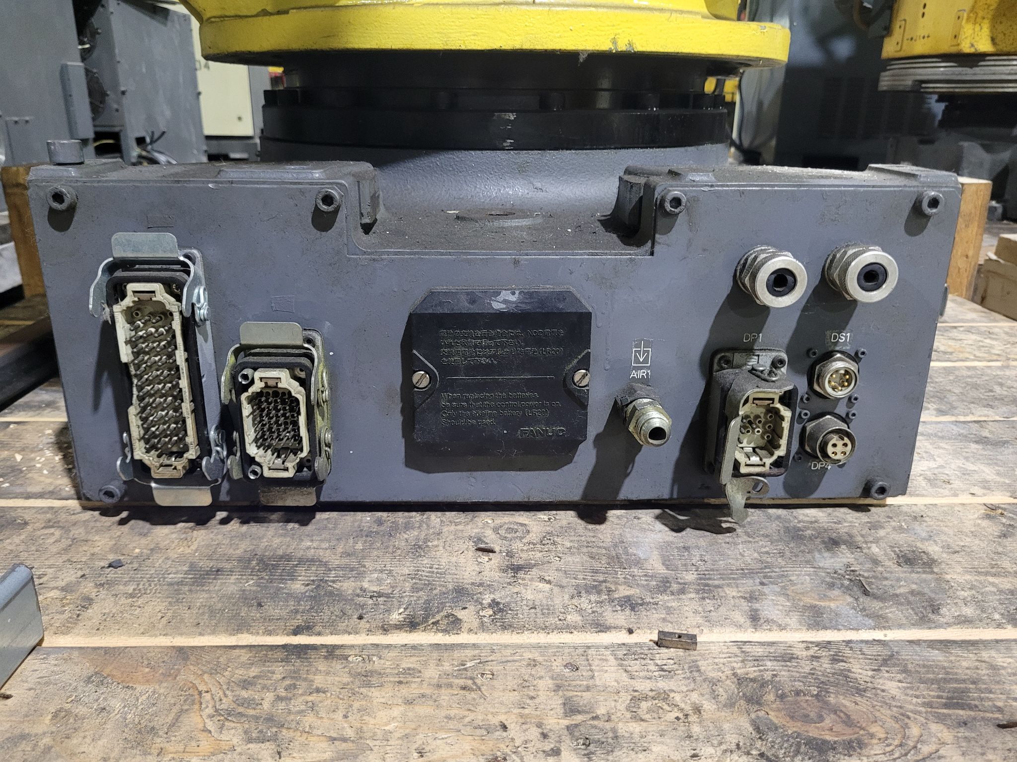 FANUC R-2000iA/210F Robot w/ R-J3iB Controls PARTS ONLY 3
