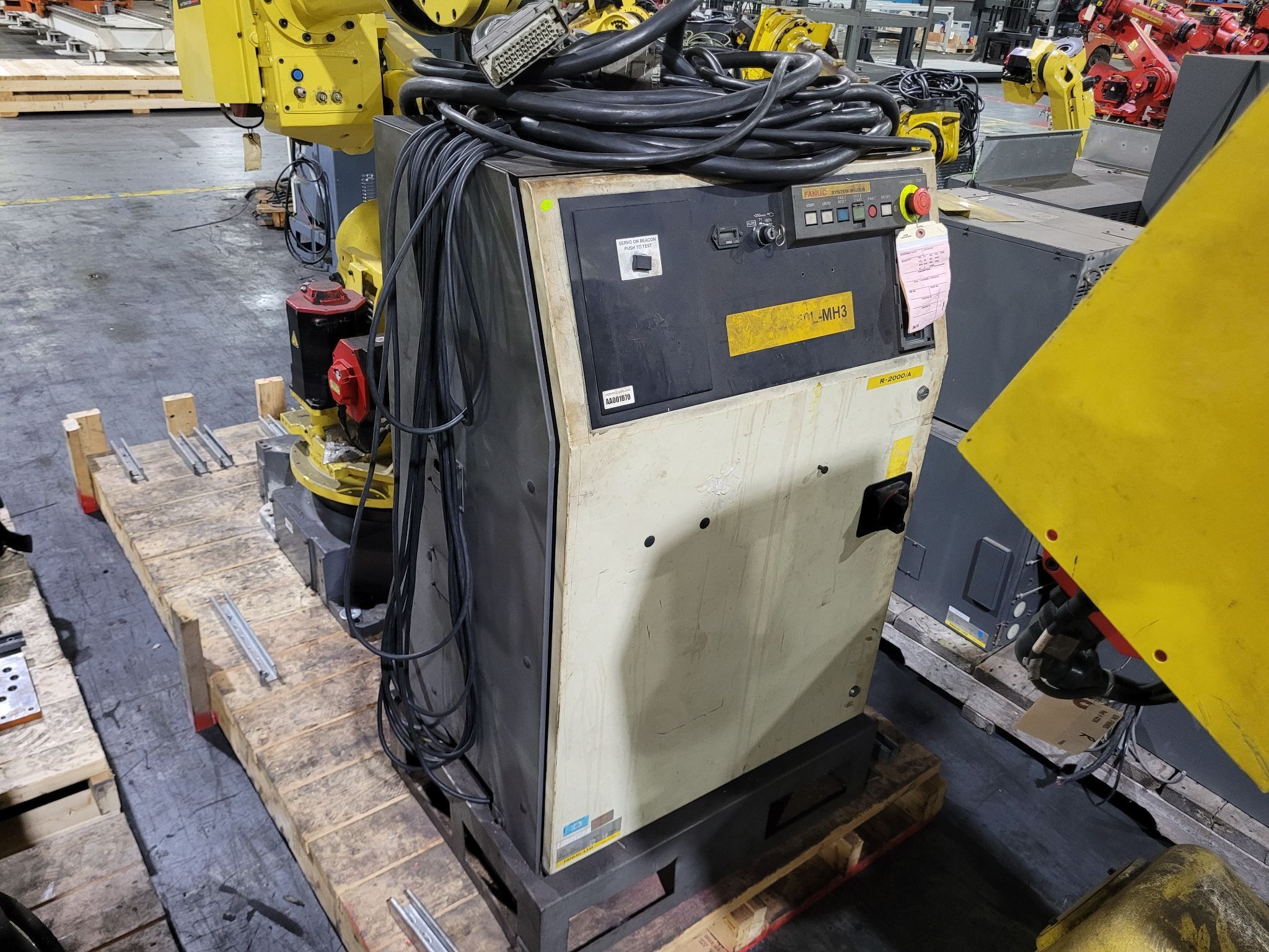 FANUC - R-2000iA/210F Robot w/ R-J3iB Controls PARTS ONLY 6