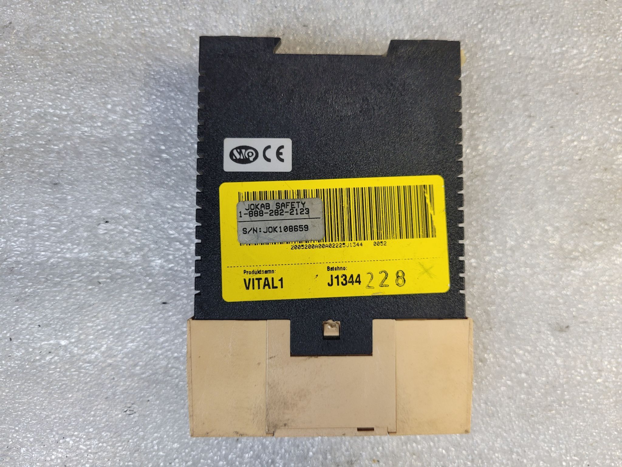 Jokab Safety Vital 1 Safety Relay Module 24VDC 2NO DIN Rail USED 3
