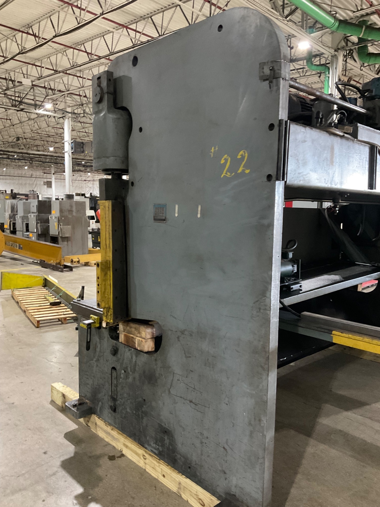 CINCINNATI 3D10 HYDRAULIC POWER SQUARING SHEAR USED 6