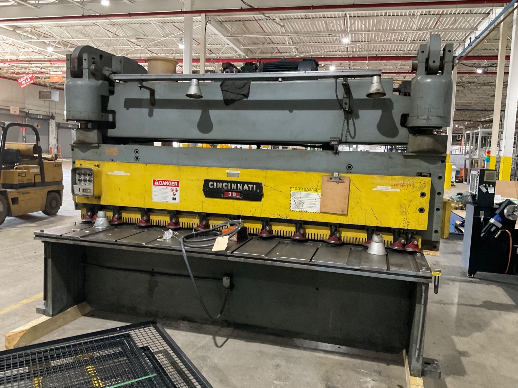 CINCINNATI 3D10 HYDRAULIC POWER SQUARING SHEAR USED 0