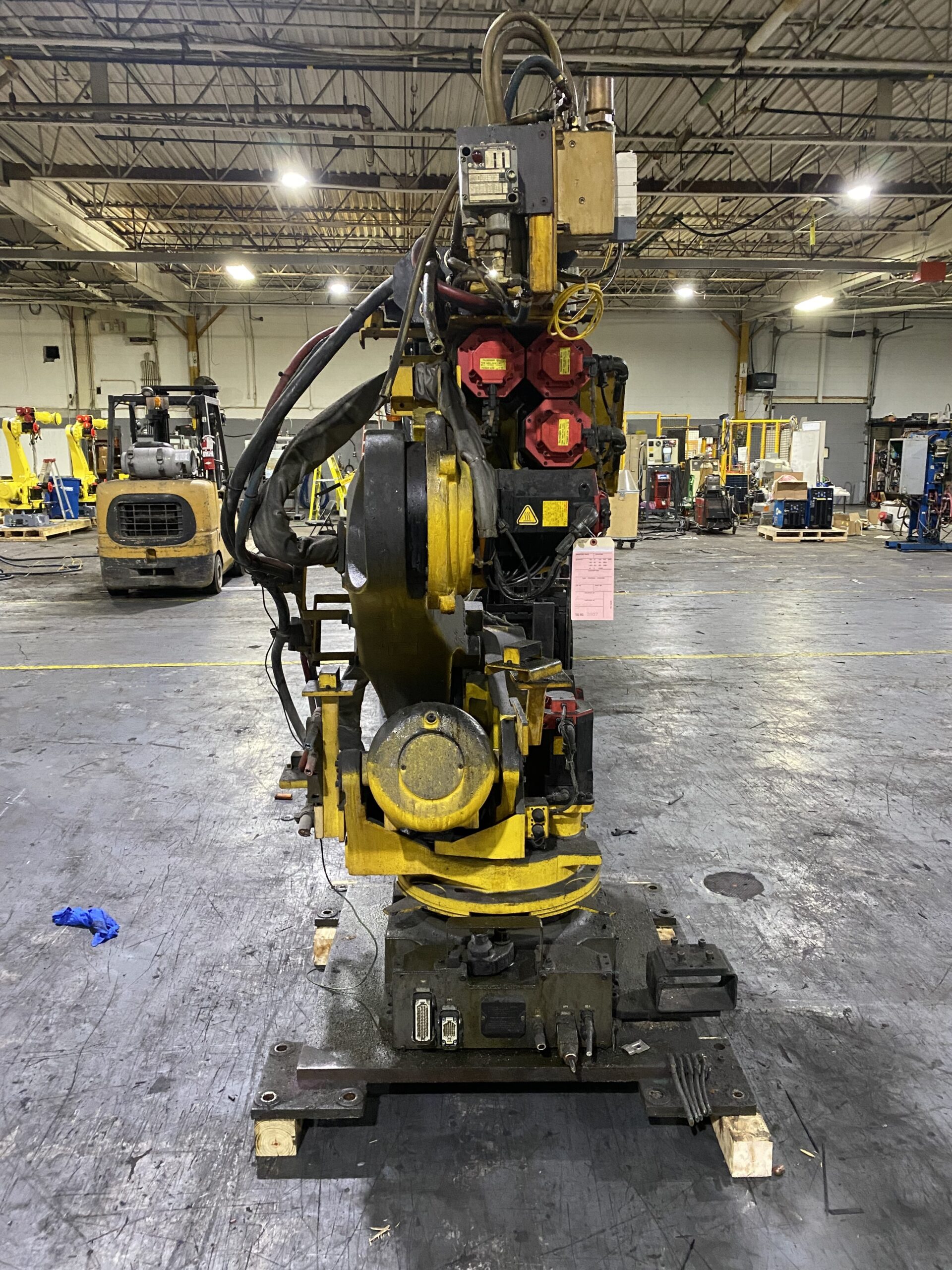 FANUC - R-2000iA/165F w/ R-J3iB Controls USED AS-IS 2