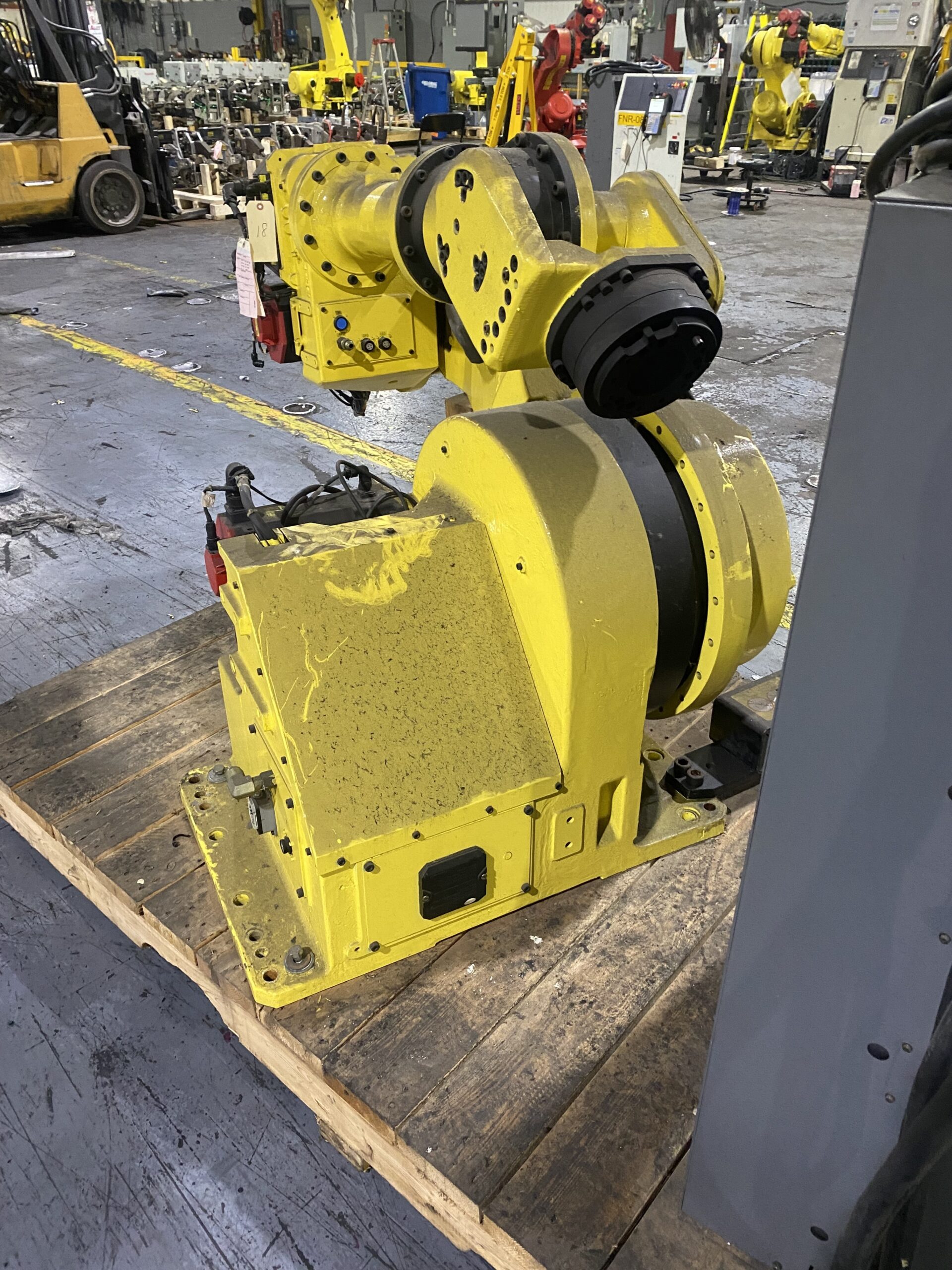 FANUC R-2000iA/200T w/ R-J3iB Controls PARTS ONLY 3