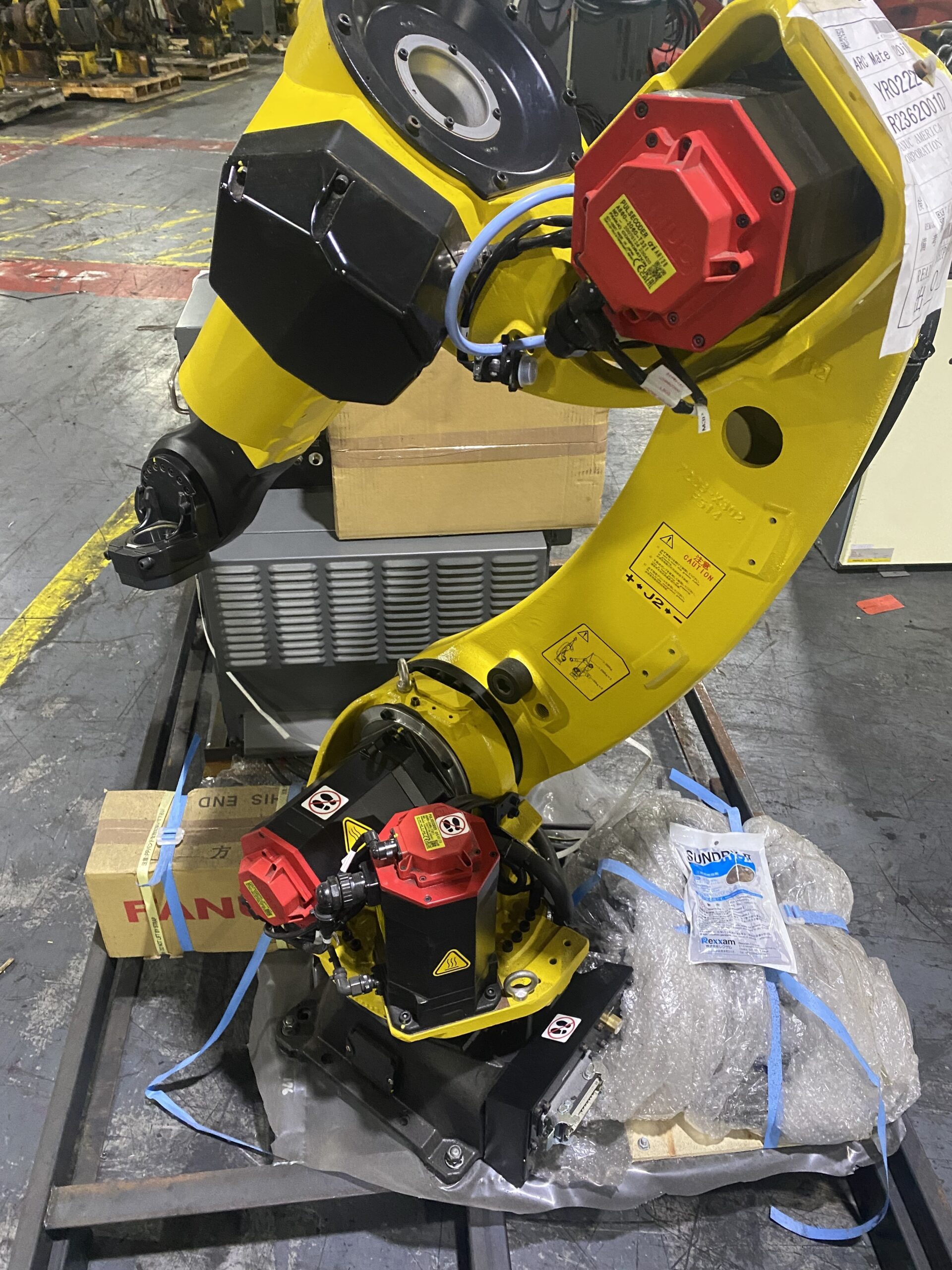 FANUC - ArcMate 120iD w/ R-30iB PLUS Controls Spot Tool+ Software NEW 2