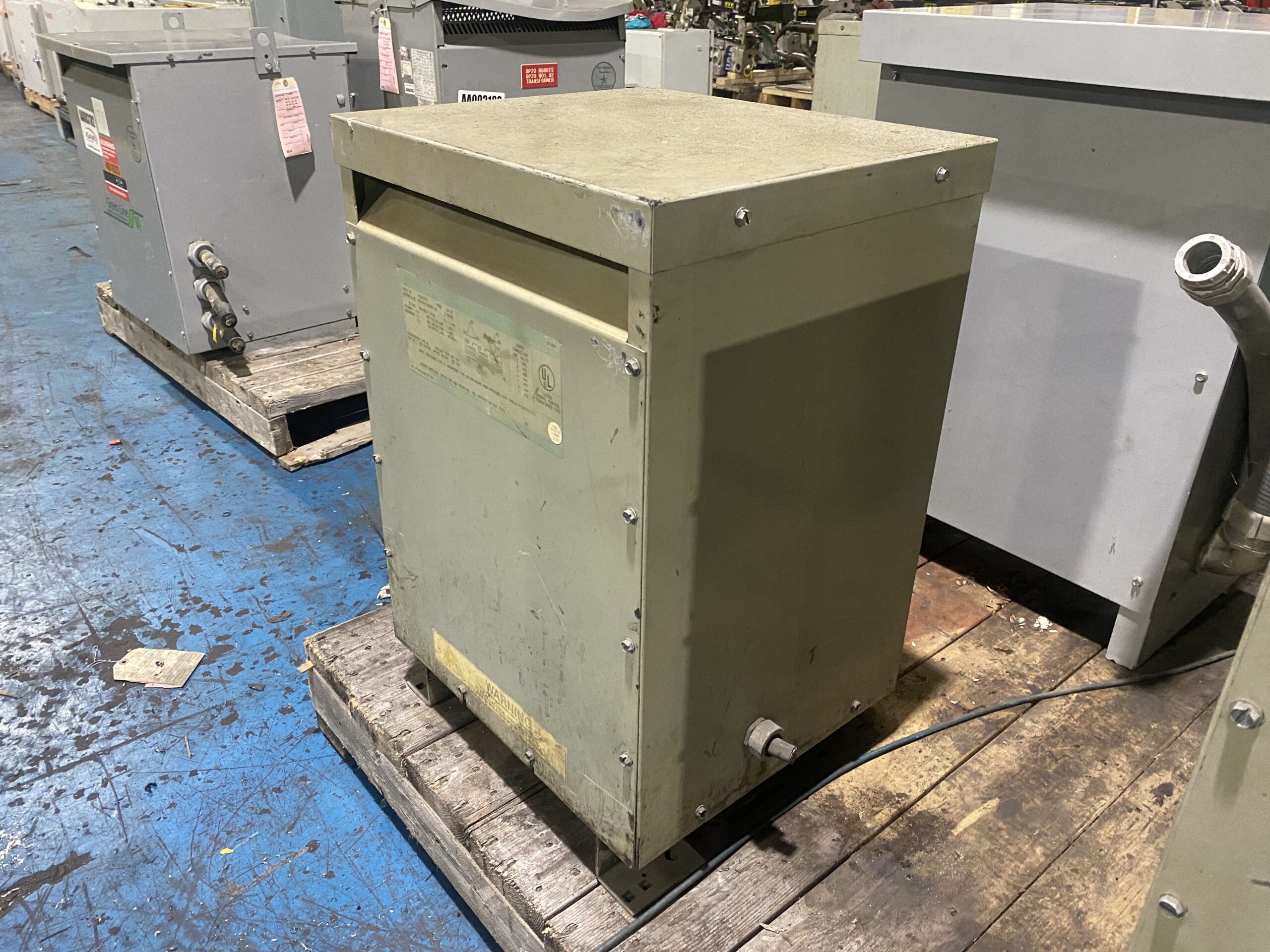 GENERAL ELECTRIC - 9T23B3871 Transformer 480V - 208/120V, 15kVA USED 2