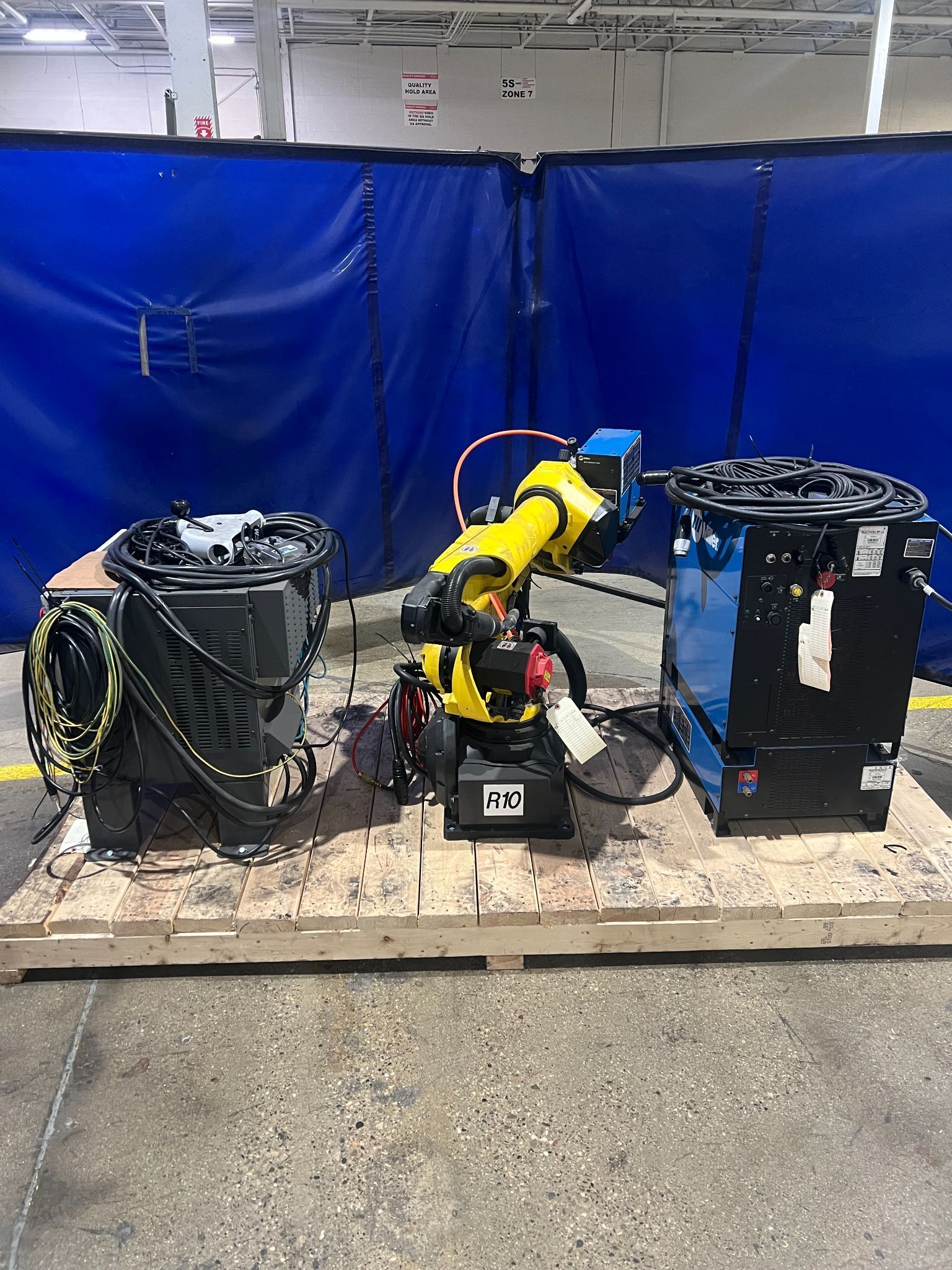 FANUC ArcMate 100iD/10L w/ R-30iB PLUS Controls & Weld Package USED Low Hours 0