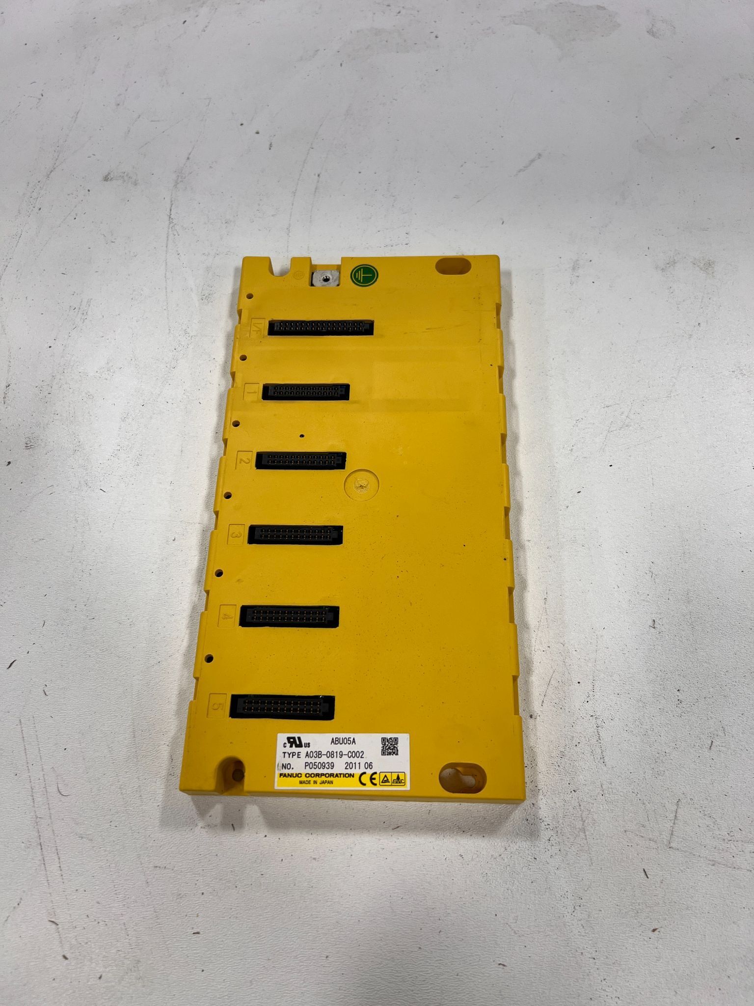 FANUC A03B-0819-C002 5-Slot I/O Base Unit ABU05A Horizontal USED 0