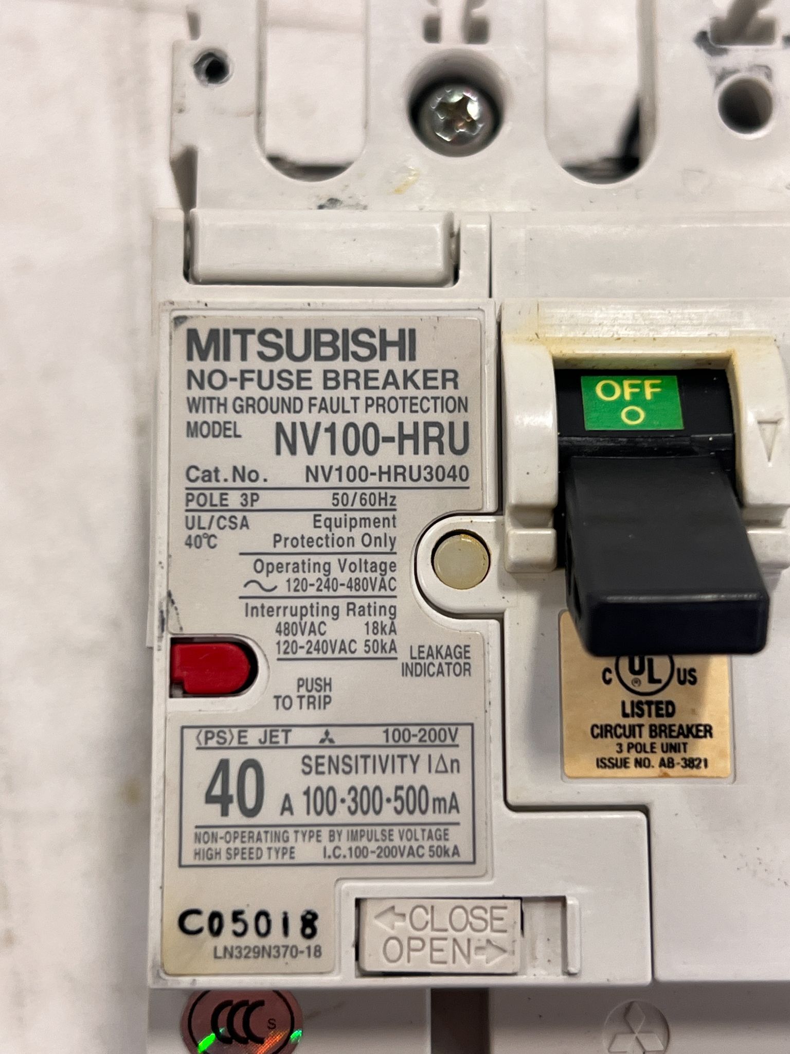 MITSUBISHI ELECTRIC NV100-HRU USED 4