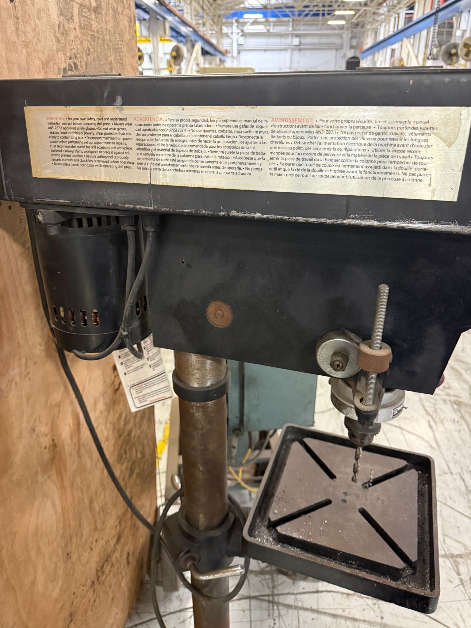 DAYTON 3Z19E 17" DRILL PRESS USED 4