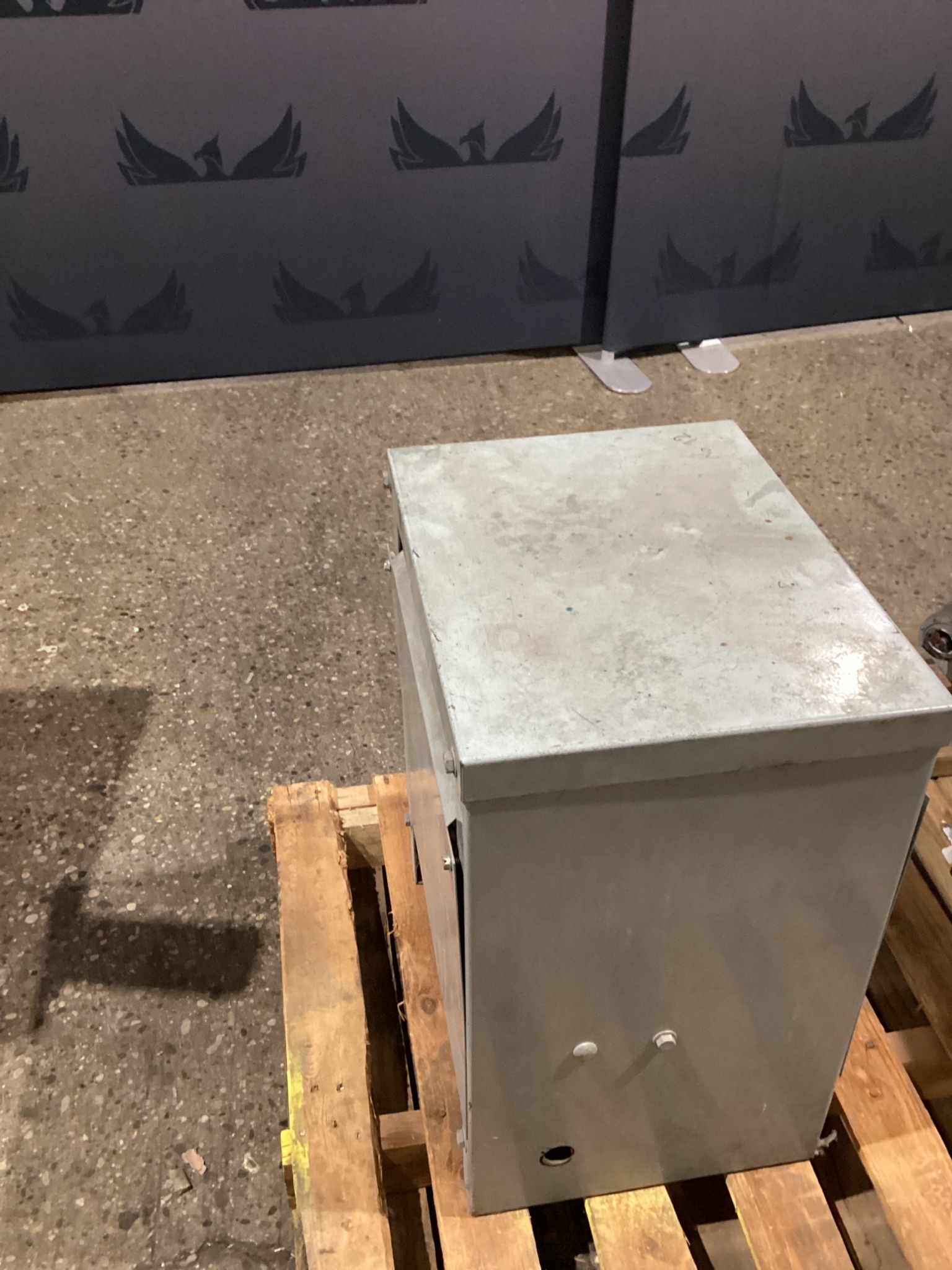 HEVI DUTY T2H15S Transformer 480V - 208Y/120V 15 KVA 3PH USED 2