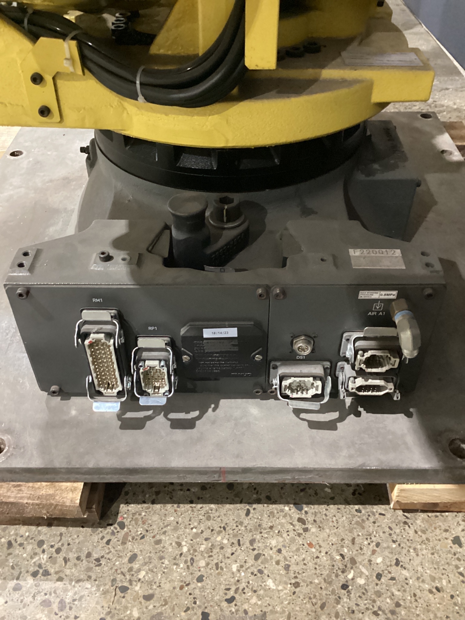 FANUC R-2000iC/210F w/ R-30iB Controls USED 9