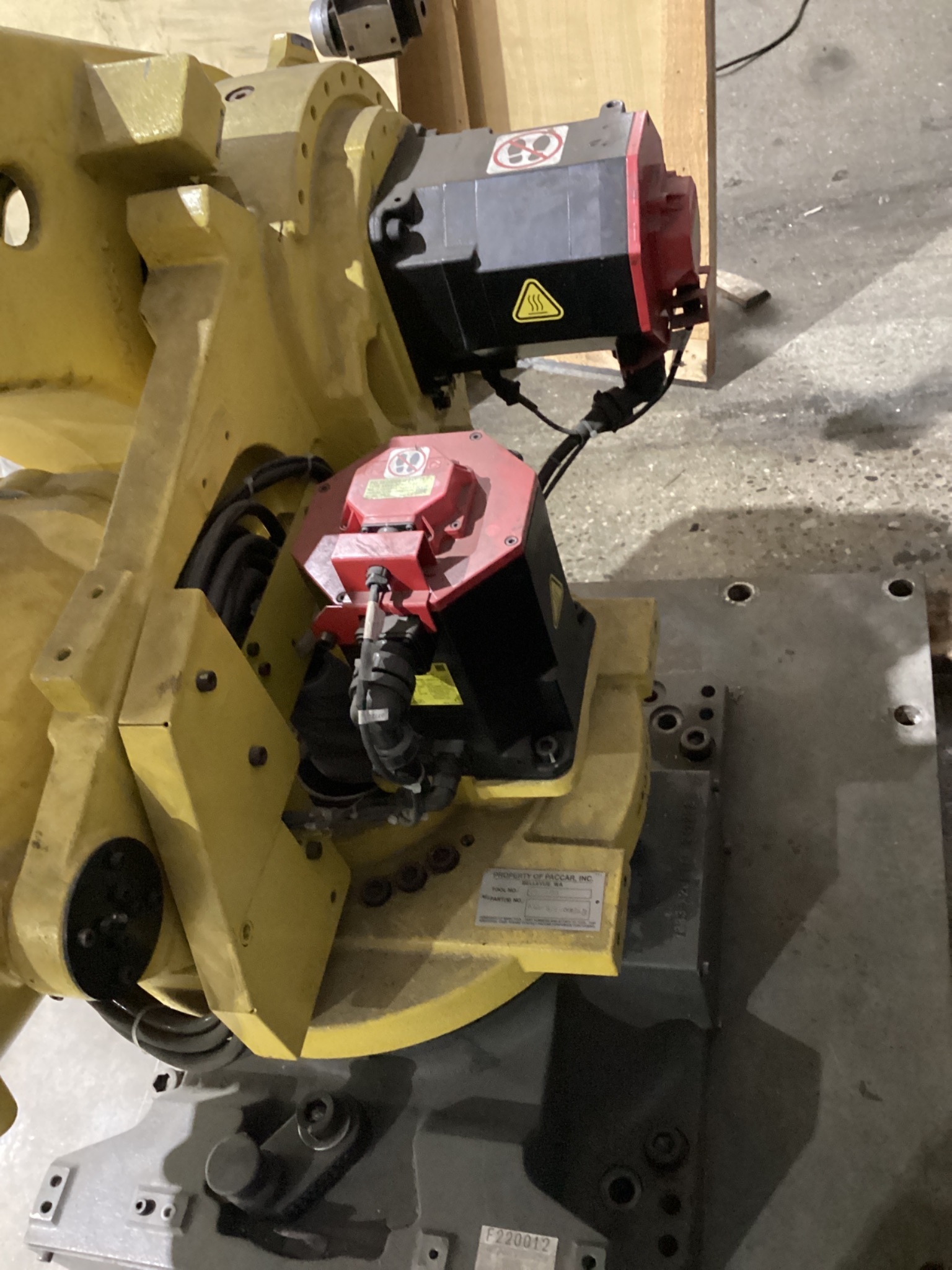 FANUC R-2000iC/210F w/ R-30iB Controls USED 11