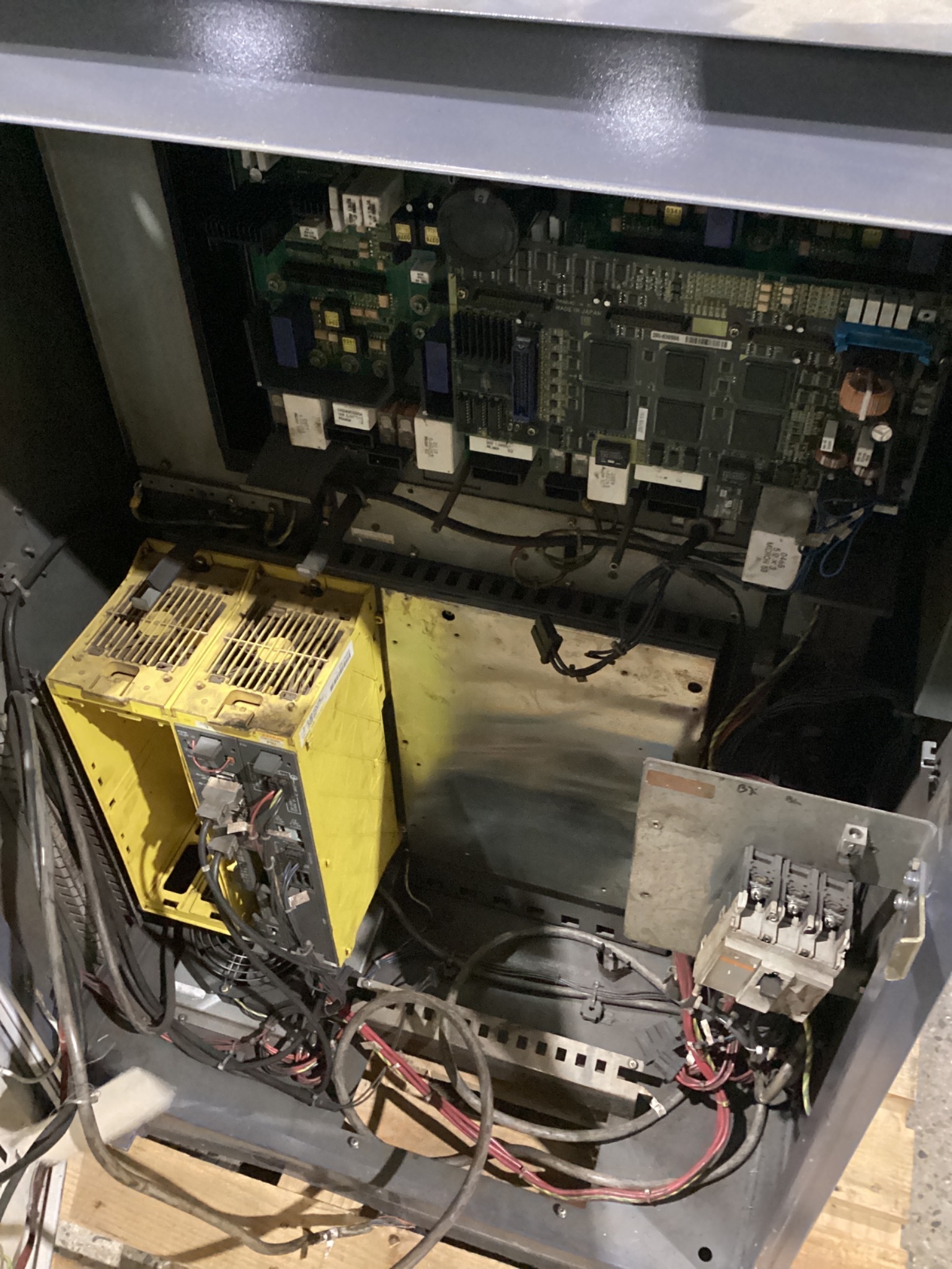 FANUC R-J3iB Controller for ArcMate 120iB PARTS ONLY 1