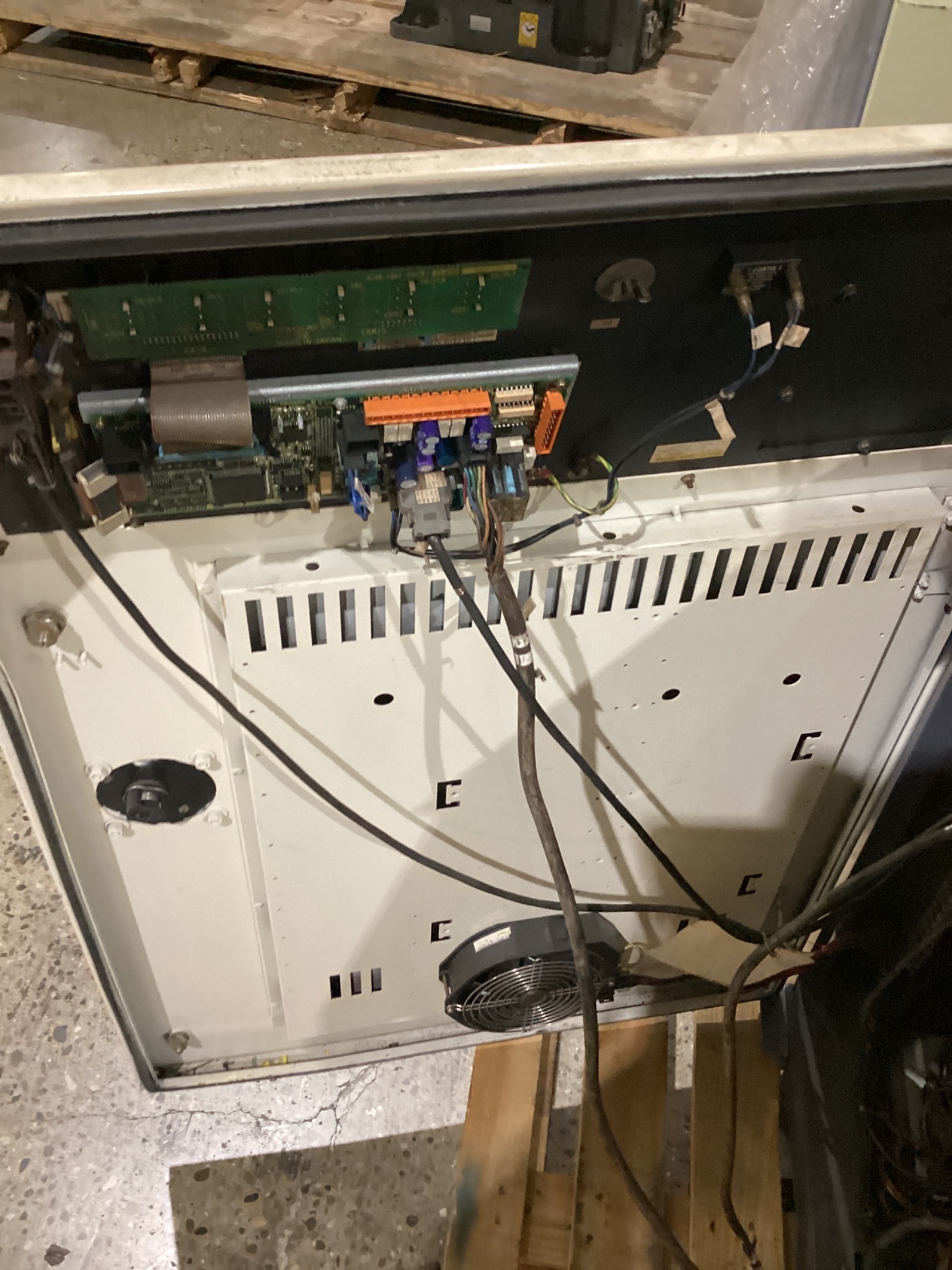 FANUC R-J3iB Controller for ArcMate 120iB PARTS ONLY 2
