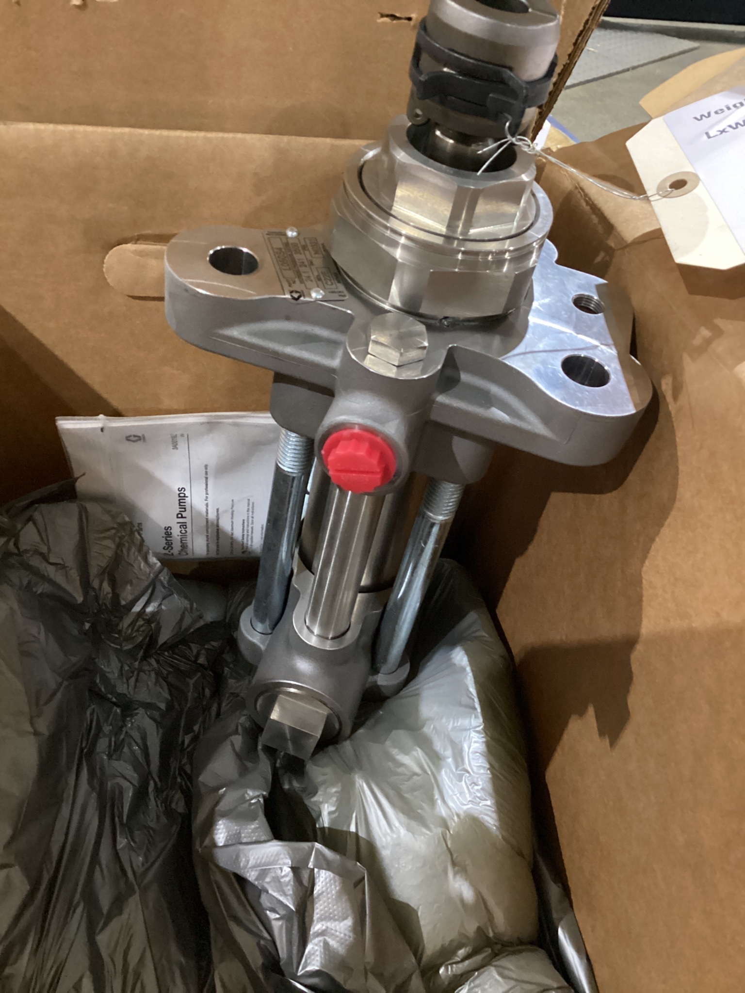 GRACO L050S4 Z-SERIES CHEMICAL PUMP NEW 0