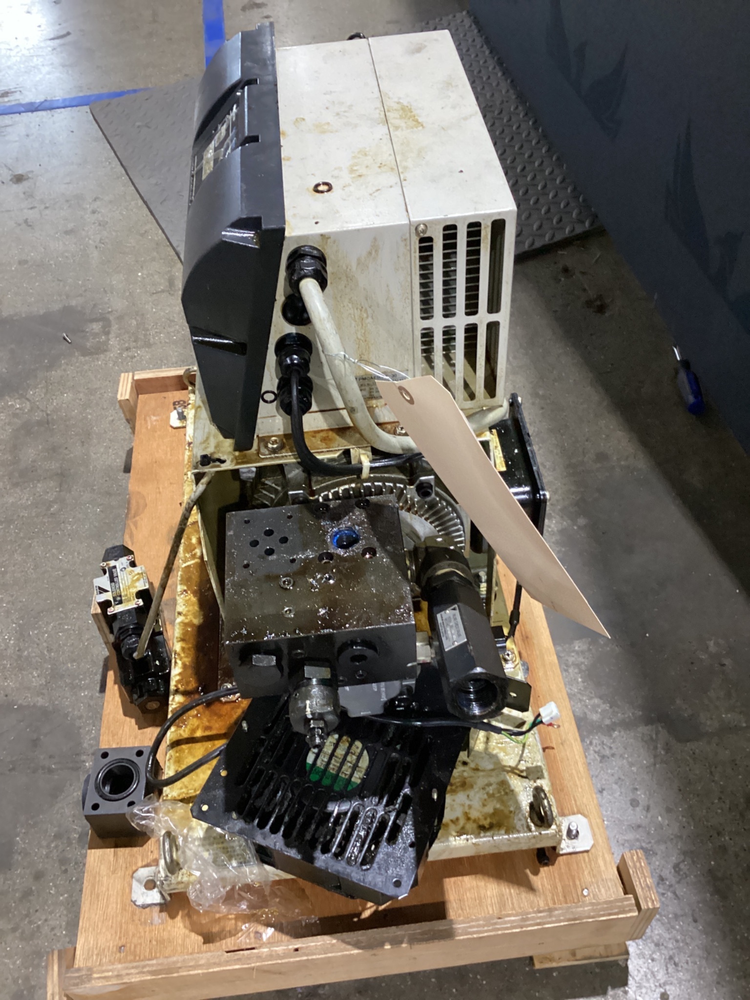 DAIKIN SUT00D6021-30 61.1L/Min Hydraulic Power Pack USED 3