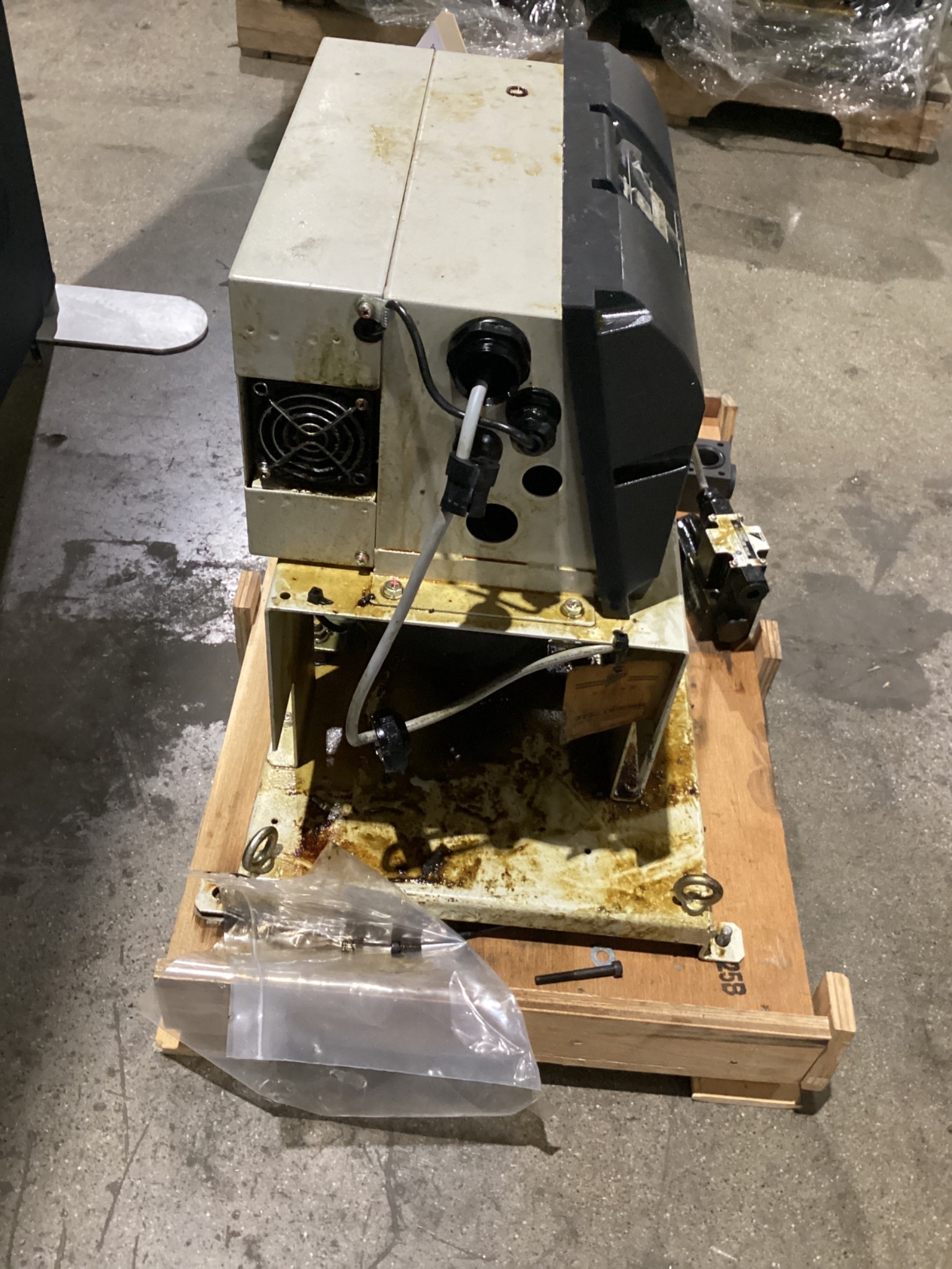 DAIKIN SUT00D6021-30 61.1L/Min Hydraulic Power Pack USED 4
