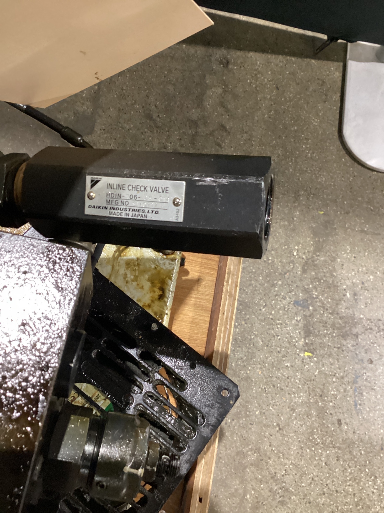 DAIKIN SUT00D6021-30 61.1L/Min Hydraulic Power Pack USED 6