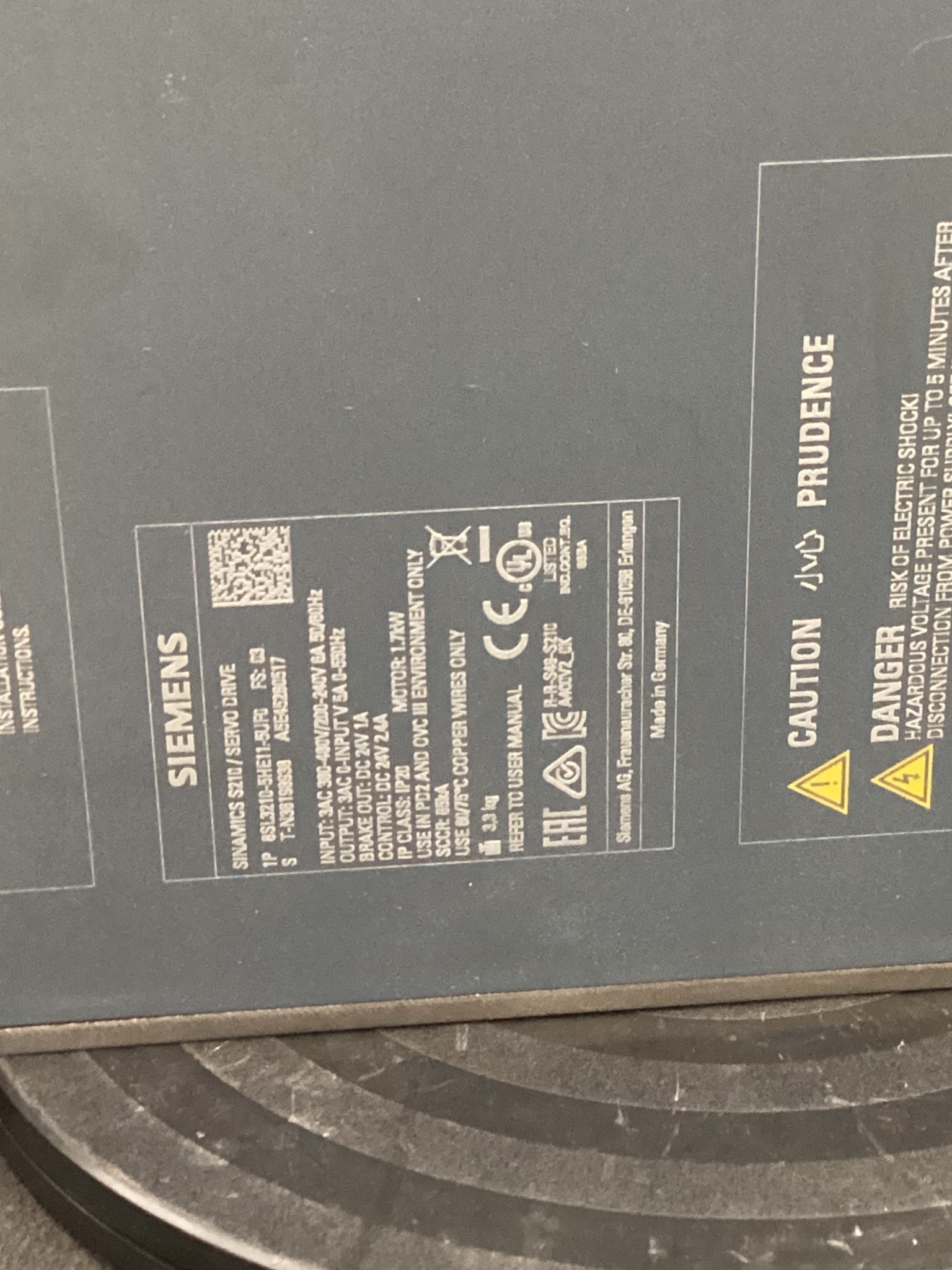 SIEMENS 6SL3210-5HE11-5UF0 SINAMICS S210 SERVO DRIVE USED 3