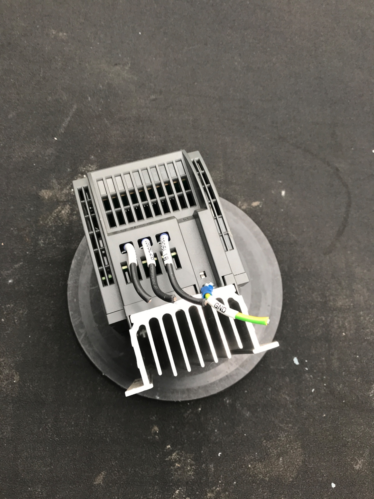 SIEMENS 6SL3210-5BE15-5CV0 SINAMICS V20 AC DRIVE 5.5KW 3PH USED 1
